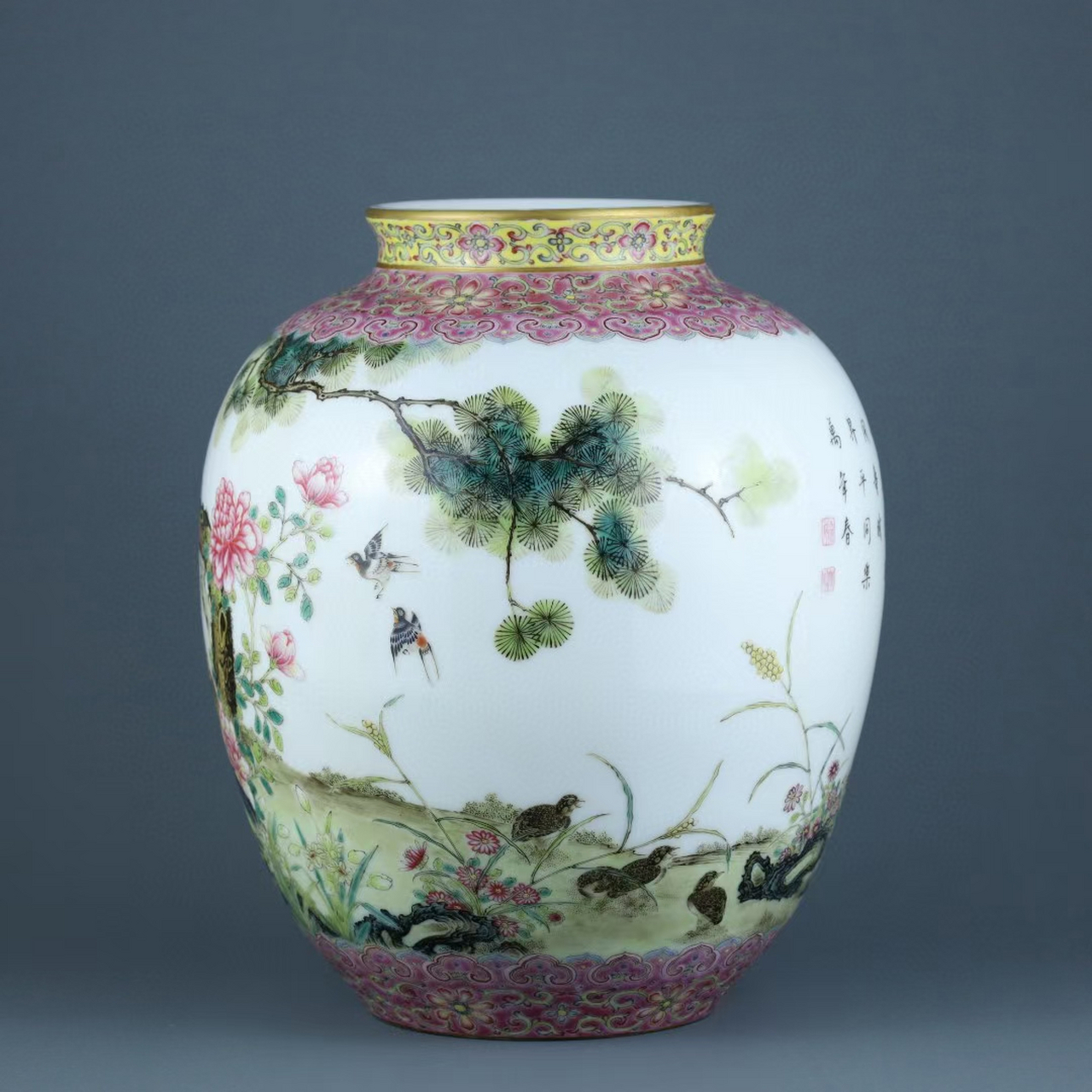 精工中式陶瓷摆件赏瓶清乾隆款重工珐琅彩手绘五伦图灯笼罐花瓶 高度