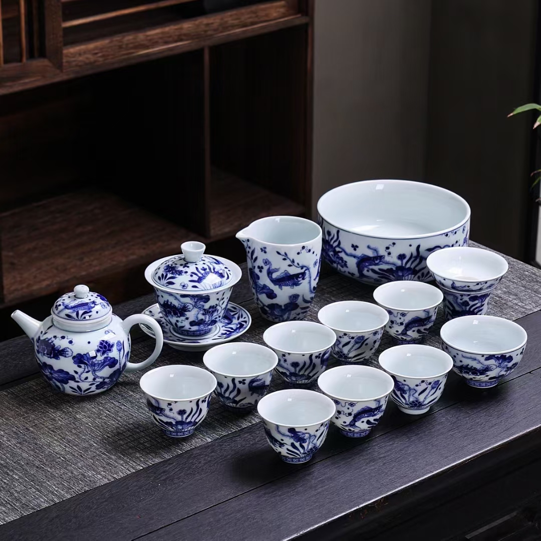 景德镇经典鱼藻纹三才盖碗高档茶具套组青花瓷礼品茶壶主人杯水洗