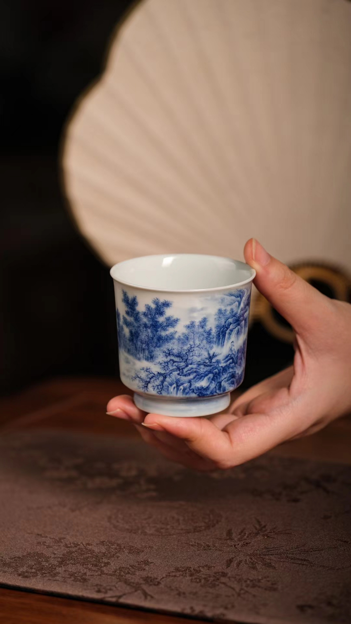 景德镇手工手绘品茗杯主人杯青花单杯高端功夫茶杯溪山秋思图容量100
