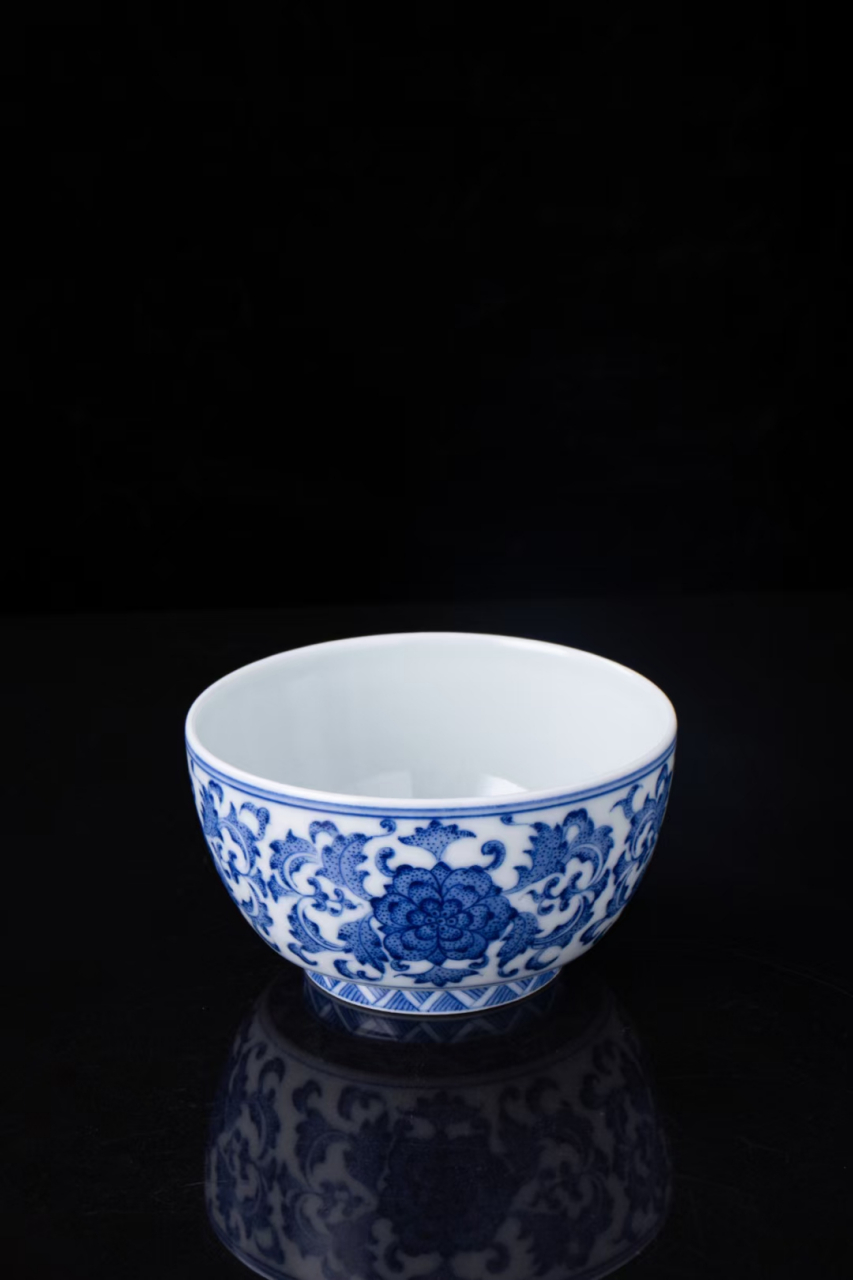 青花点工缠枝莲马蹄杯景德镇手作功夫茶具经典花纹主人大号品茗茶杯