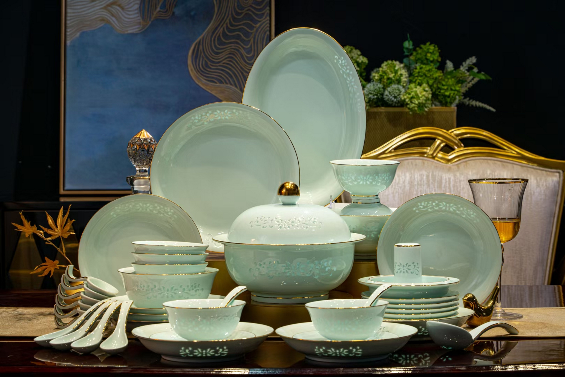 健康高温陶瓷釉下彩景德镇青瓷玲珑餐具套装奢华碗盘家用高档碗碟手工