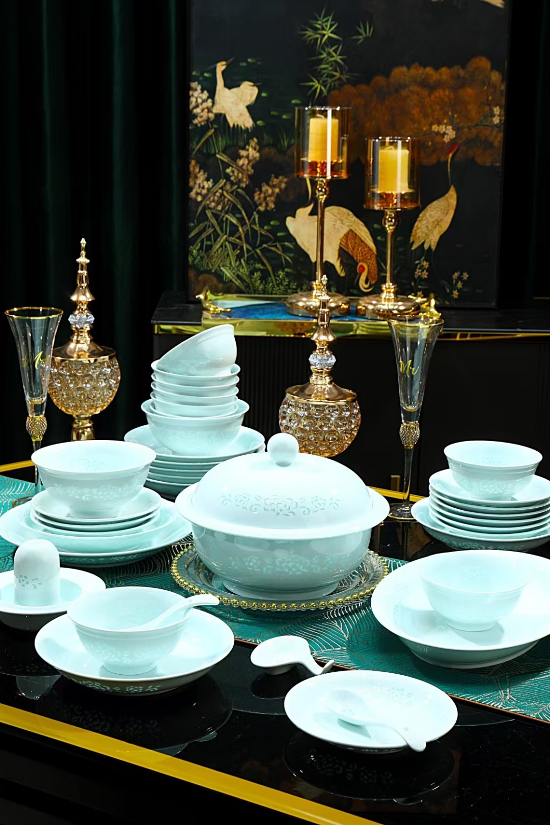 景德镇玲珑青瓷餐具高温釉下彩碗碟套装家用10人碗盘乔迁结婚送礼盛世