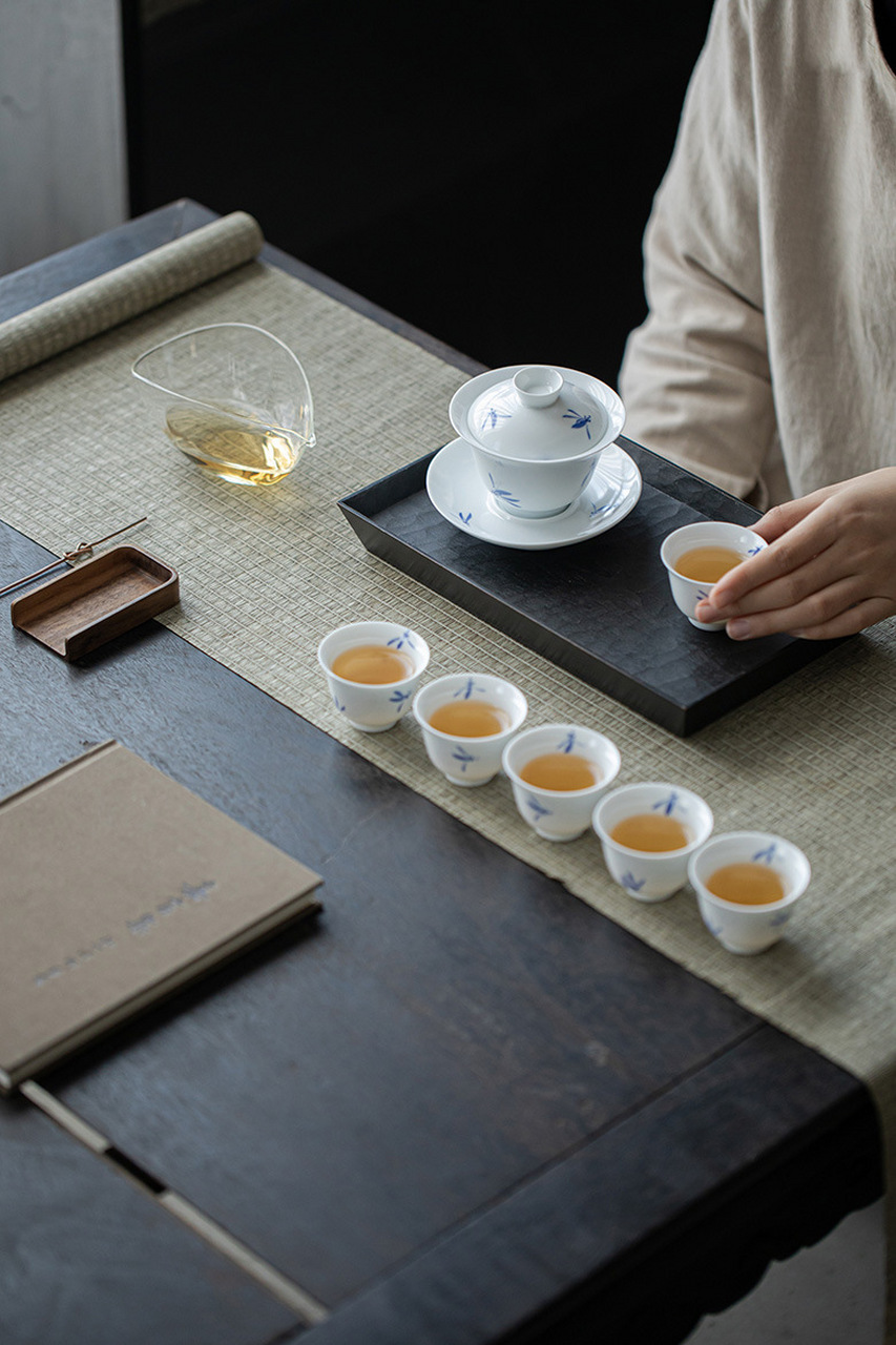 景德镇手绘蝴蝶兰花功夫茶具套装家用客厅陶瓷品杯盖碗泡茶整套玉泥瓷