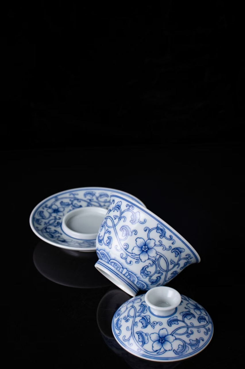 高档手绘淡描缠枝花卉功夫岩茶专用茶具三才小盖碗套系品茗四杯茶杯