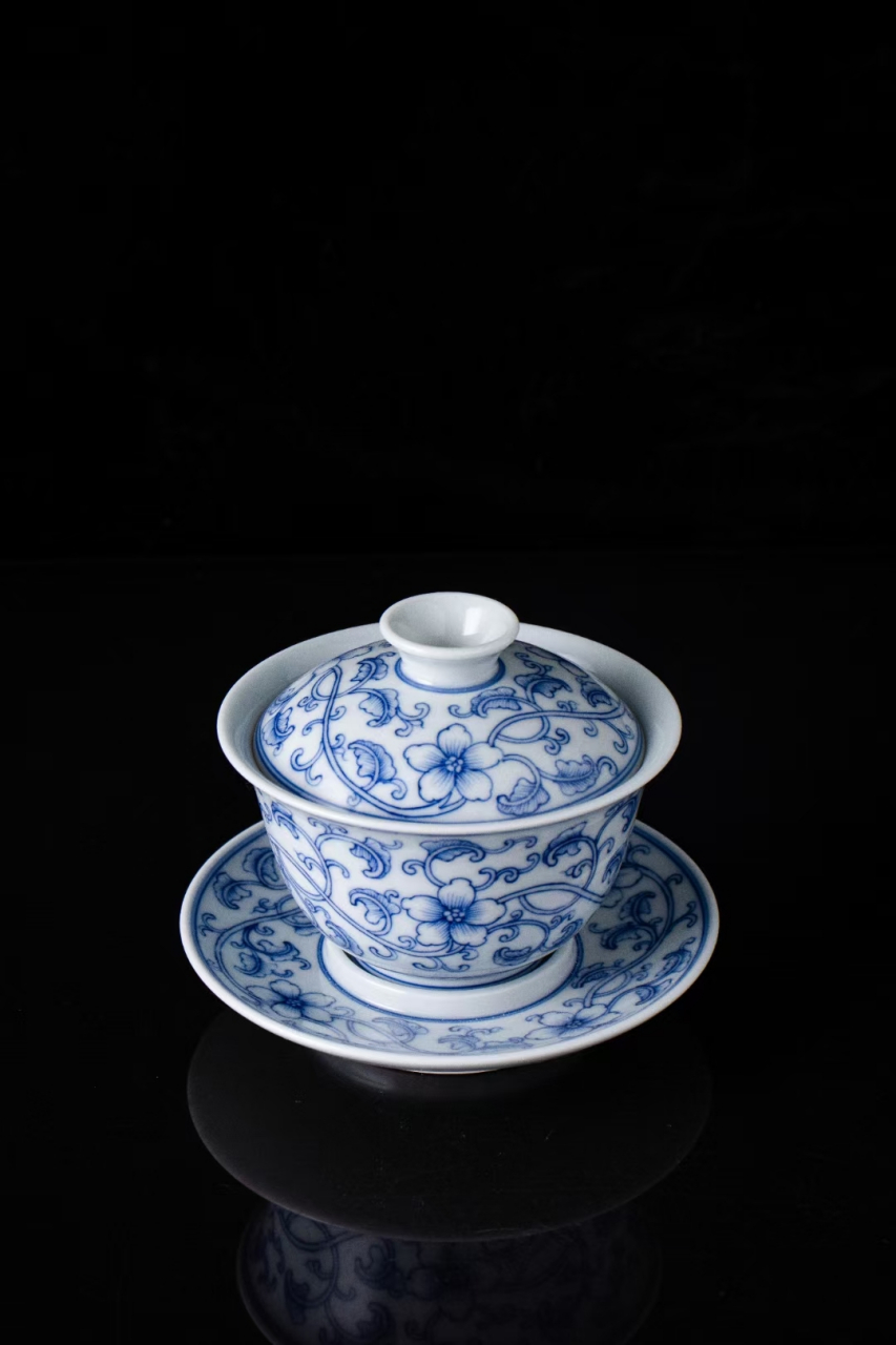 高档手绘淡描缠枝花卉功夫岩茶专用茶具三才小盖碗套系品茗四杯茶杯