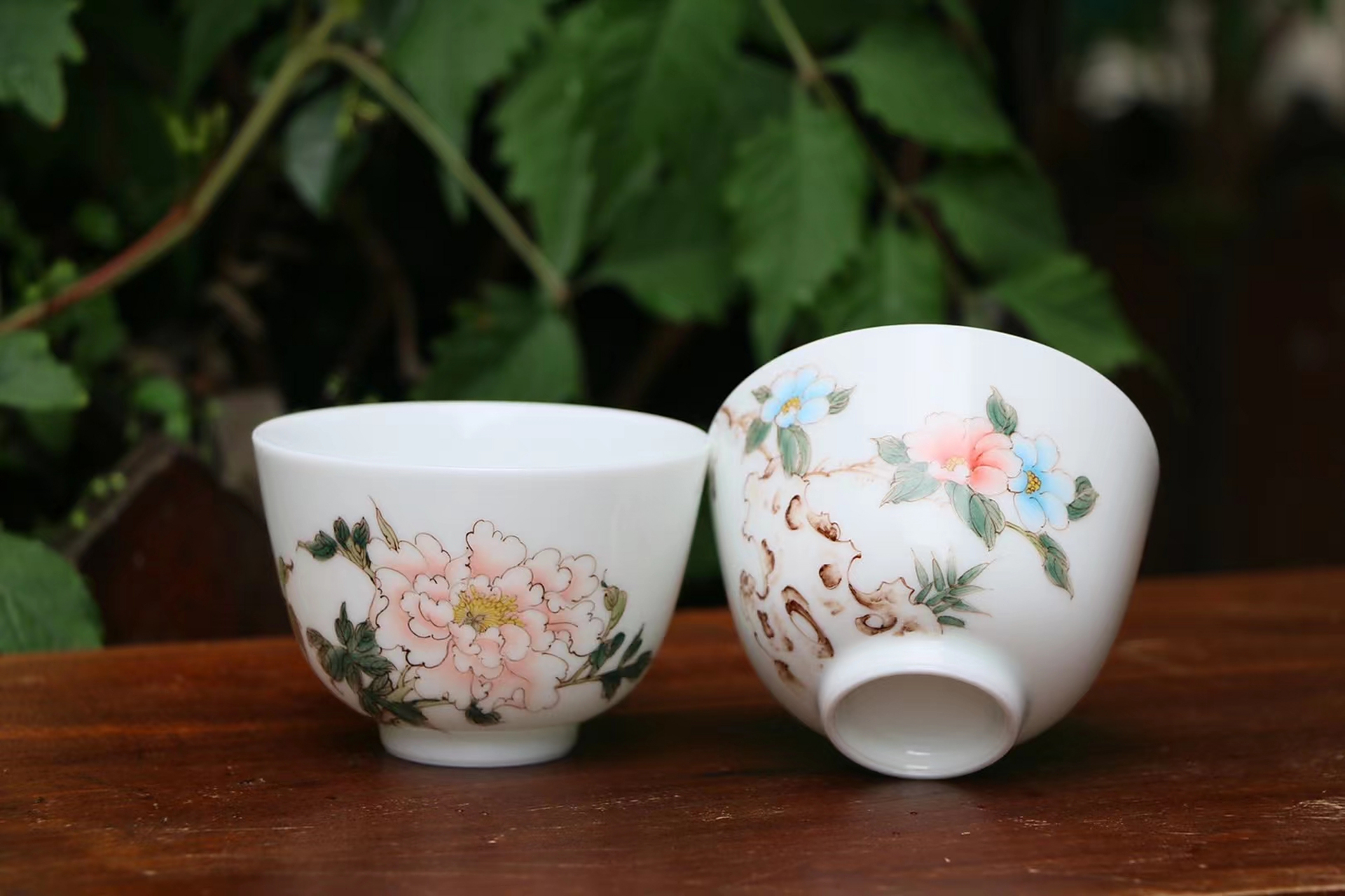 清新淡雅手绘玉泥瓷釉中彩手绘山茶牡丹花纹功夫茶对杯主人杯 大容量