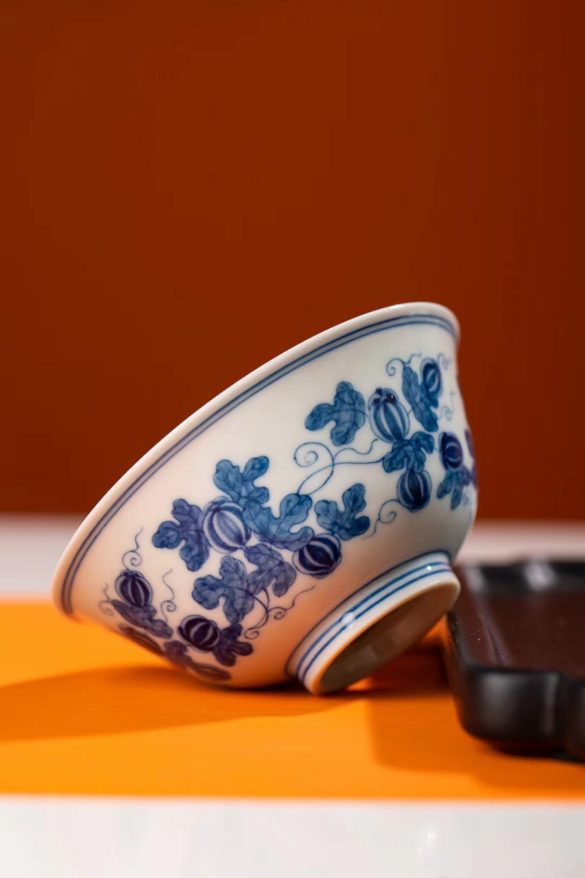景德镇陶瓷茶杯 手工手绘仿明青花西瓜藤碗杯个人功夫茶小普洱杯高端