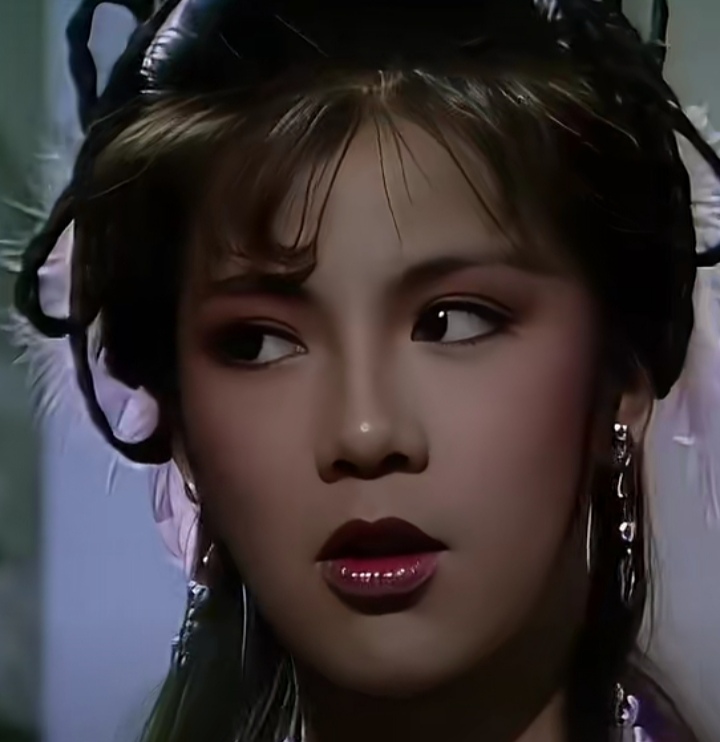 古装戏最美女神翁美玲的神秘妆容.