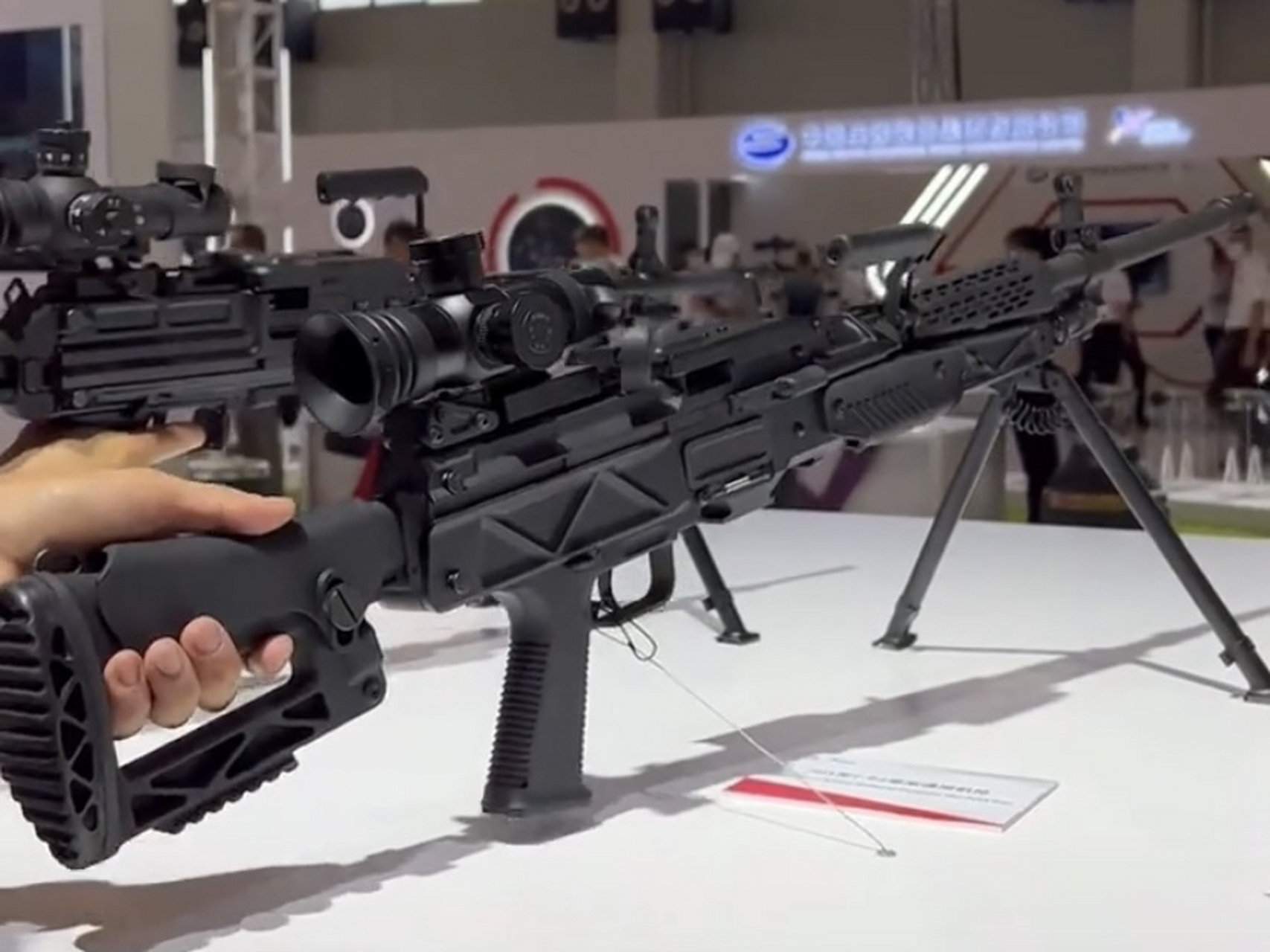 8mm的88式通用机枪,被我陆军淘汰的背景下,我军现役中已经没有了出厂