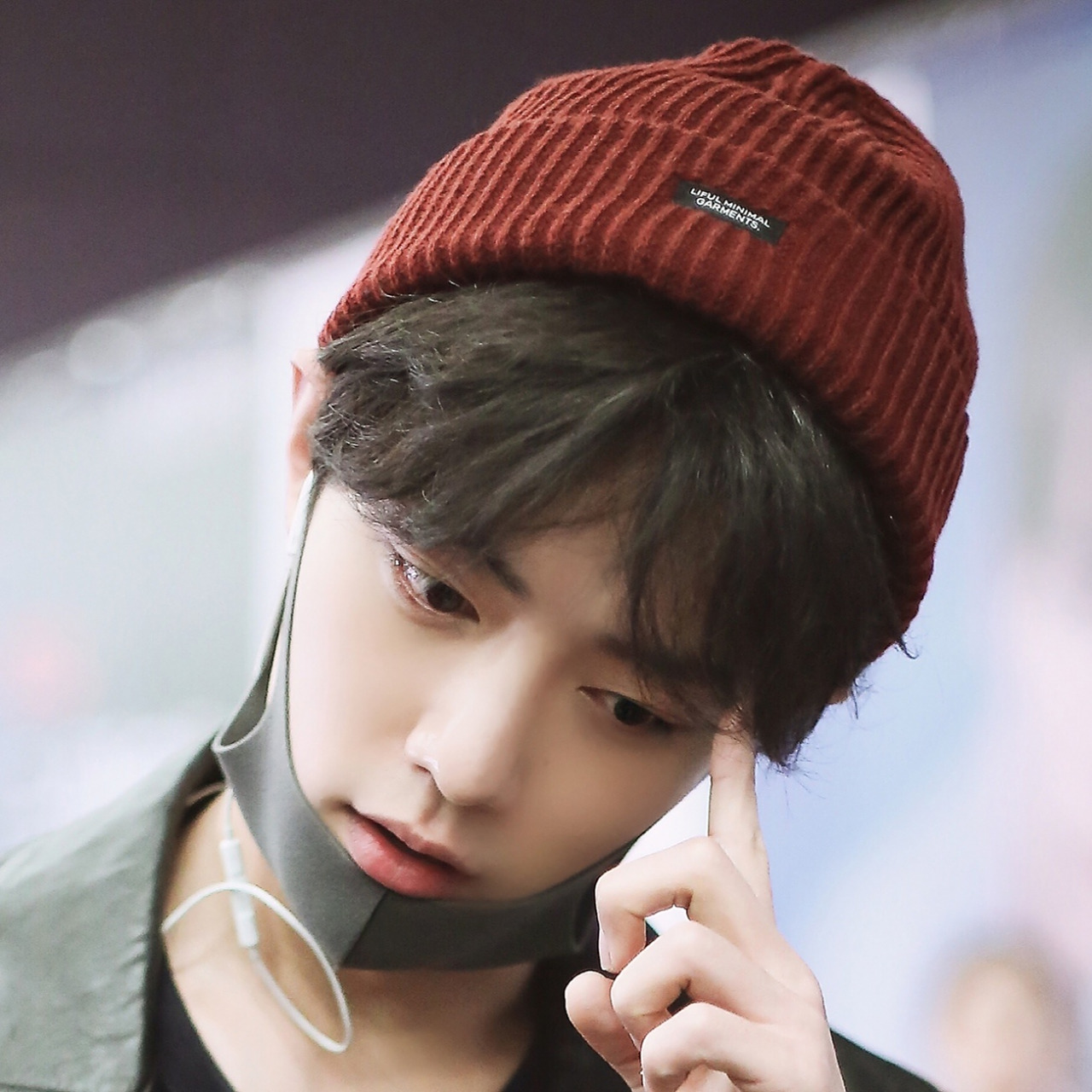 是不是看肖战戴帽子好看也想尝试?劝你不要,因为我已经试过了[饮酒醉]