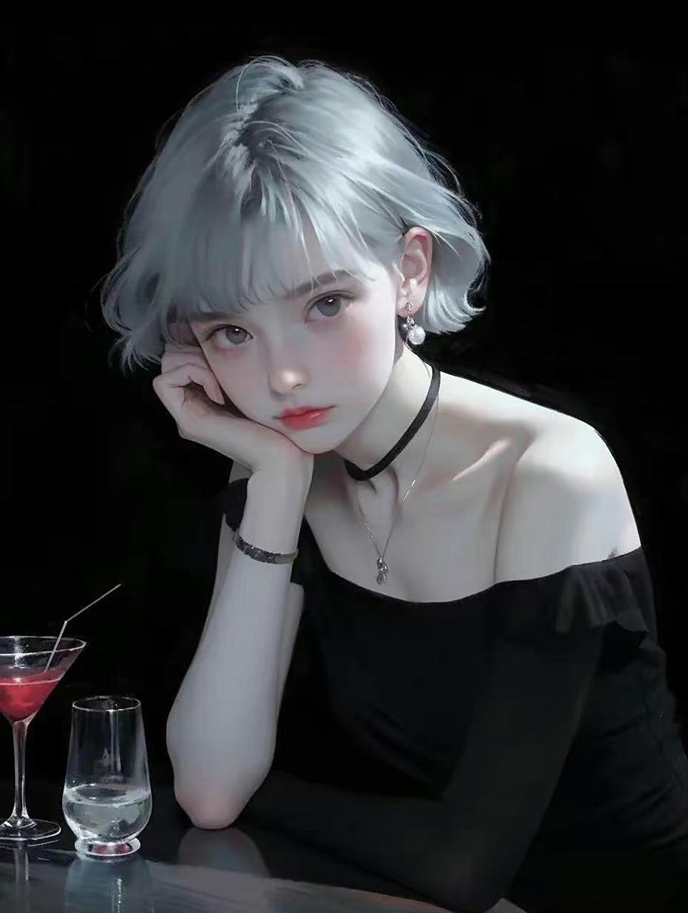 动漫头像和壁纸# 高冷气质银色系短发女生头像,大家有喜欢的吗?