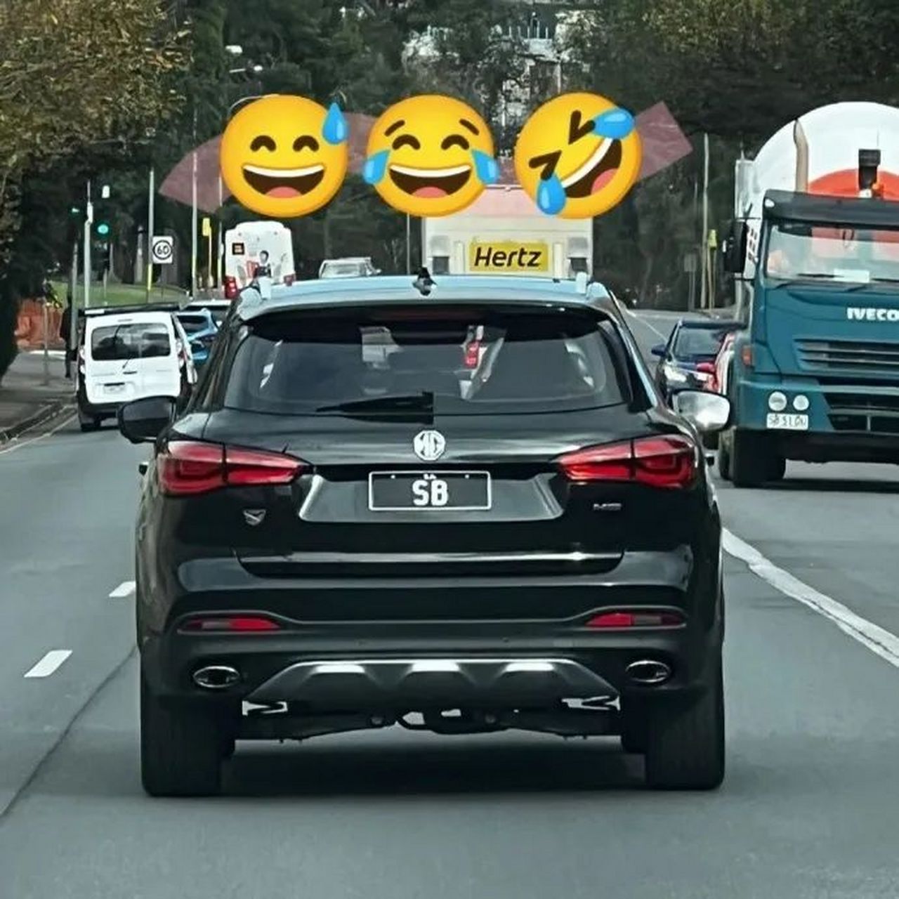 澳大利亚的车牌是可以定制的.