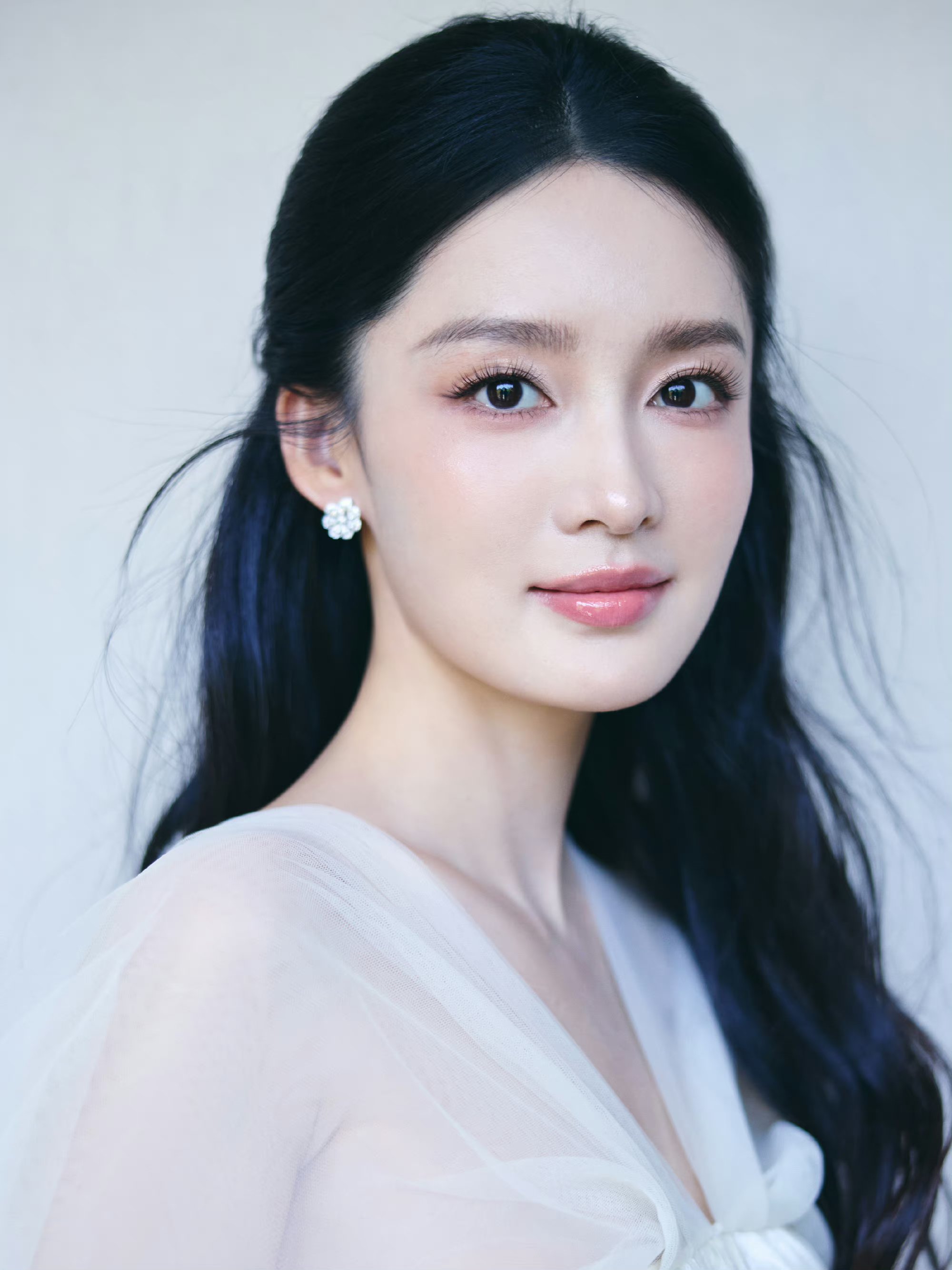 好适合温婉郡主林婉儿,李沁这张高级脸真的绝,由内而外的气质内娱独一