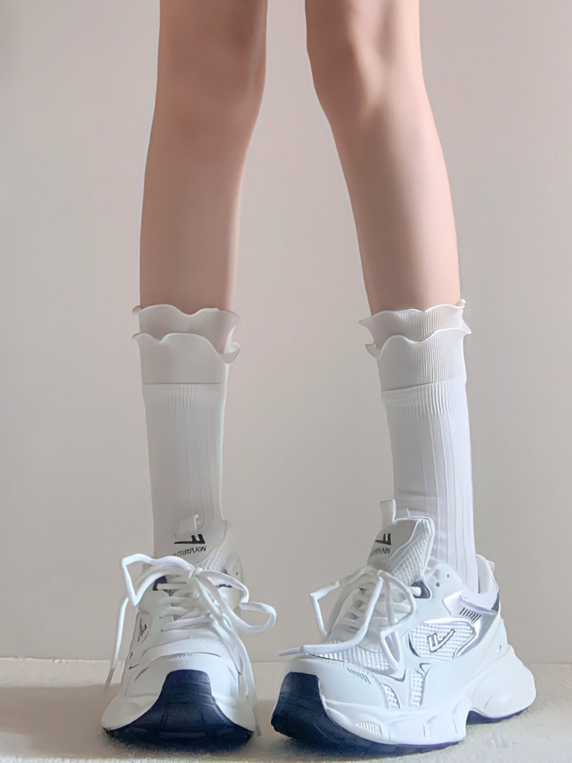 运动鞋搭配小白袜