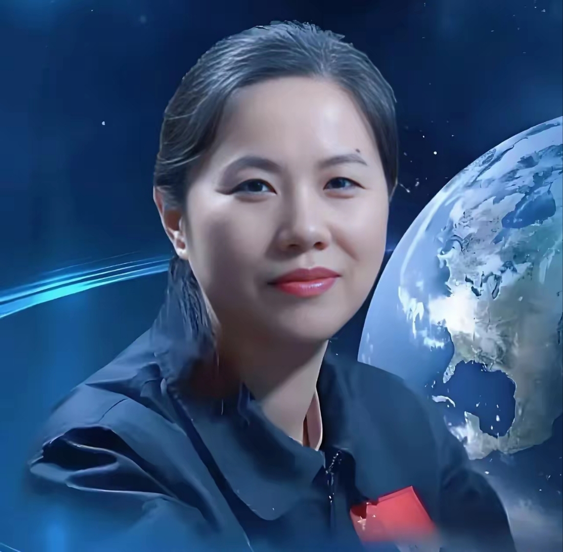我就不信还有人看到这位巾帼英雄,中国载人火箭唯一女总师,不肯送上一