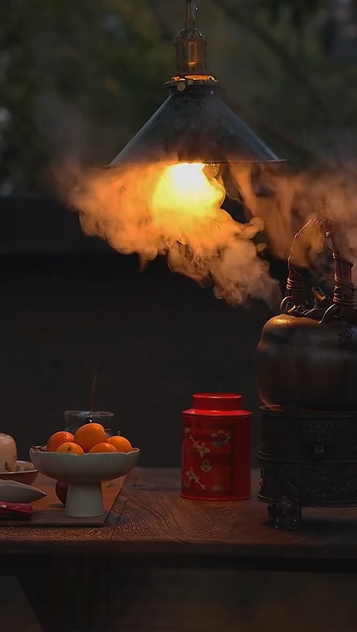 今天是2月1日,星期六,大年初四,春有百花秋有月