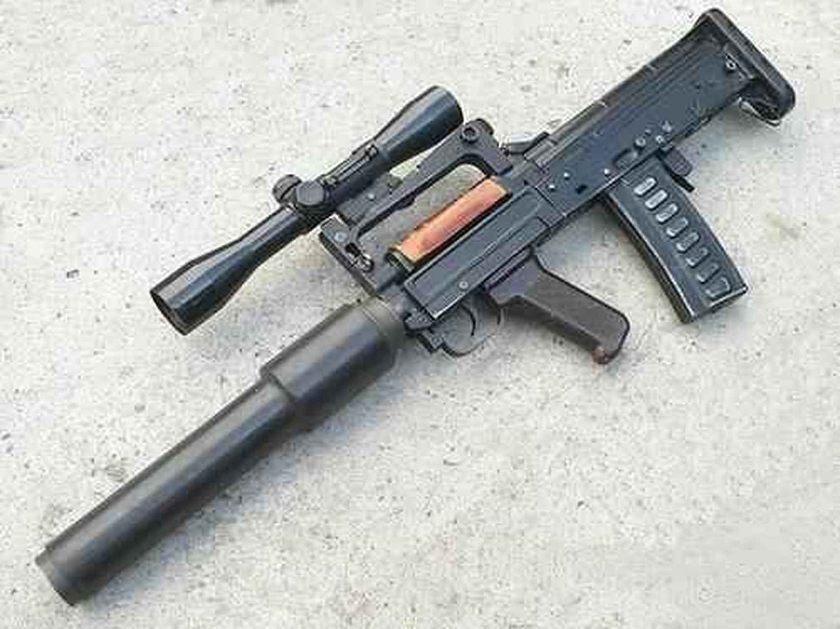 ots-14(ОЦ-14,外号"闪电","Гроза")是俄罗斯现役的全自动无托