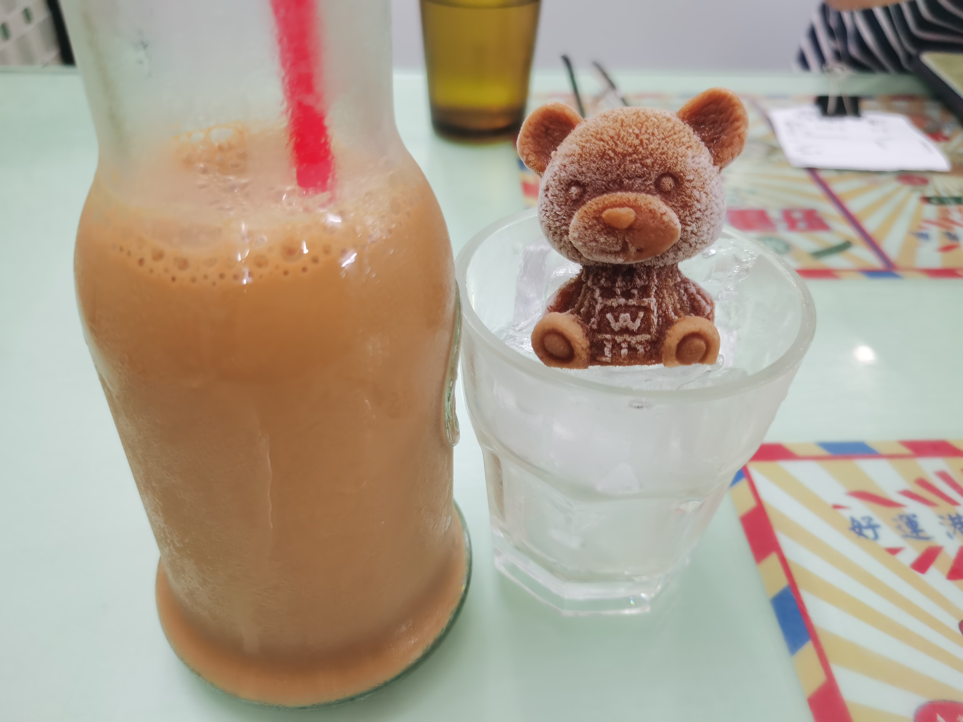说减肥的人,饭后都要来个下午茶[嘻嘻]  小熊冰冰奶茶我最爱!