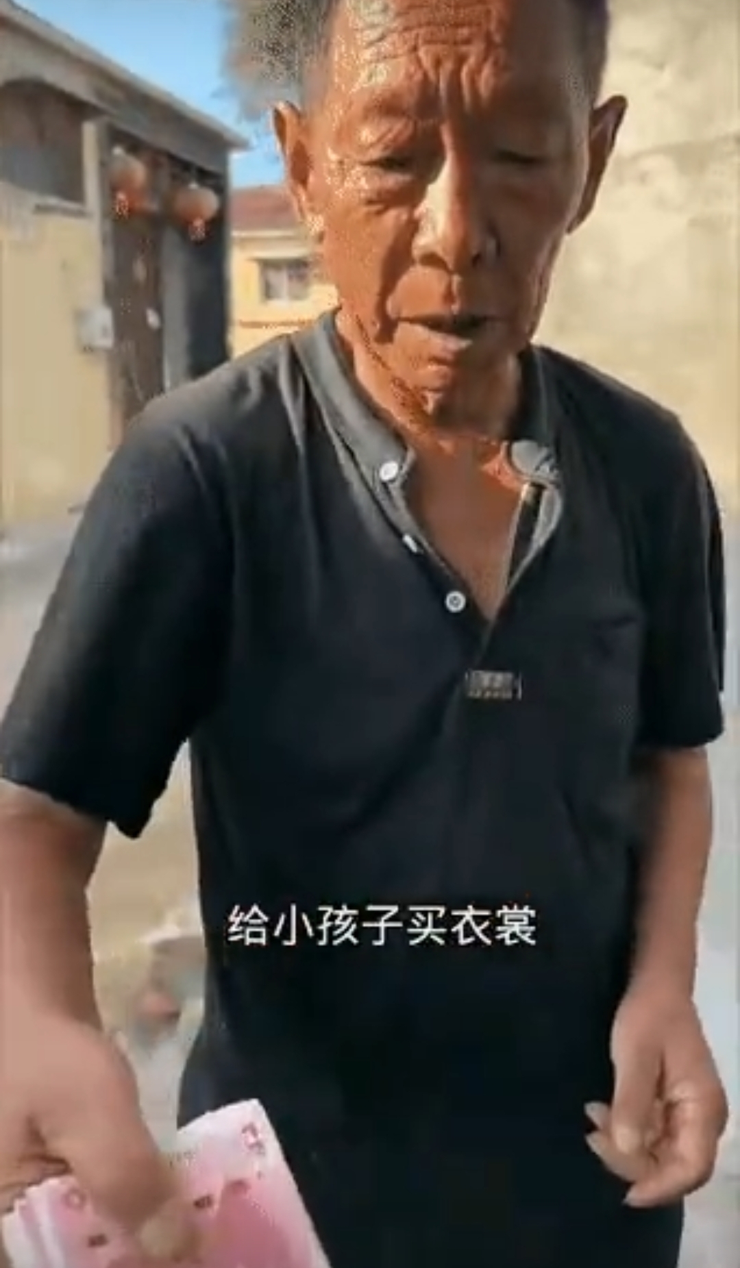 儿子离世已经六年儿媳带着年幼的孙子改嫁也有些年头了