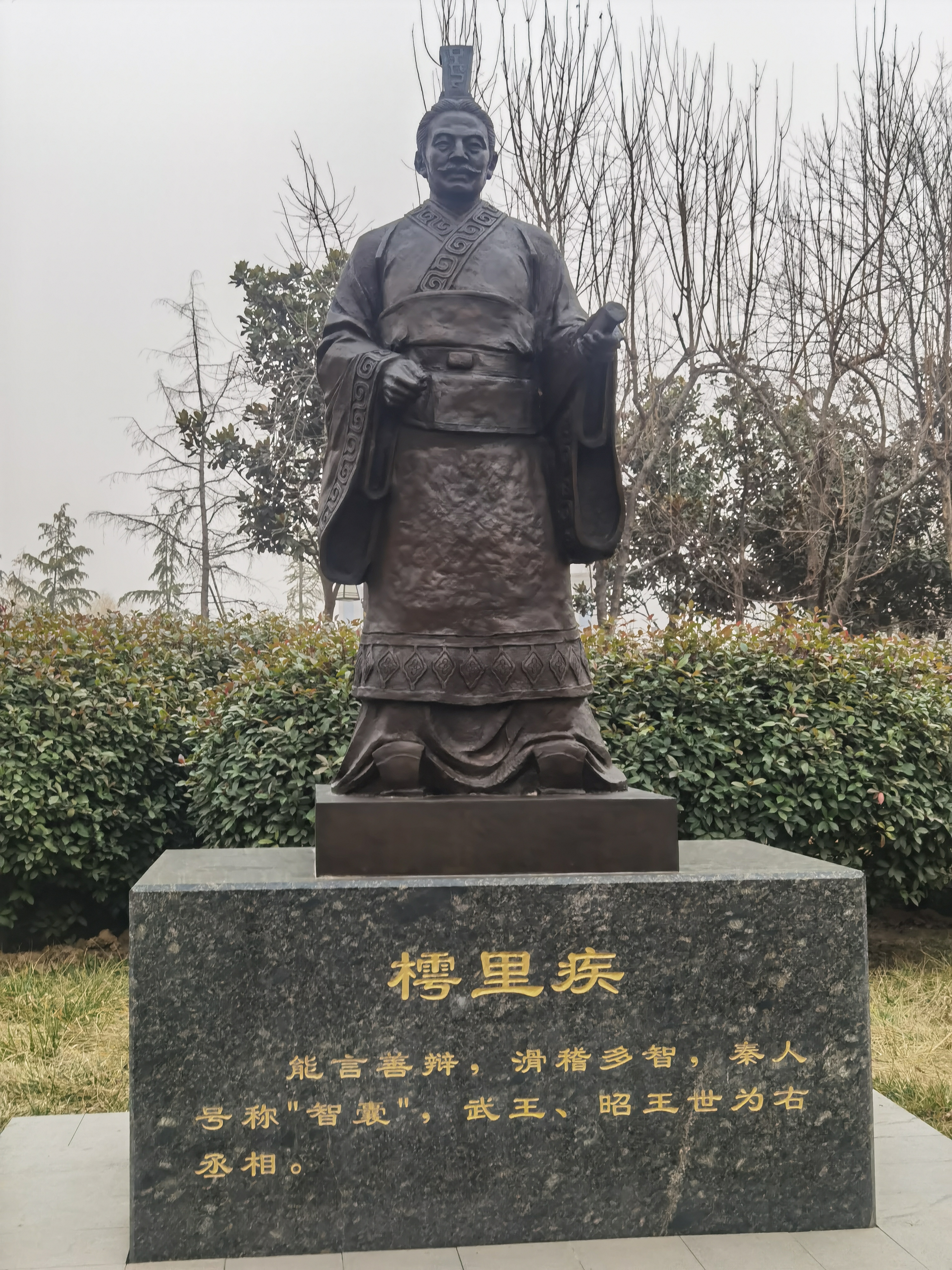 我把世间滴芬芬绕绕绘成纸鸢,点上五颜六色,飘摇于天际,消失在人海