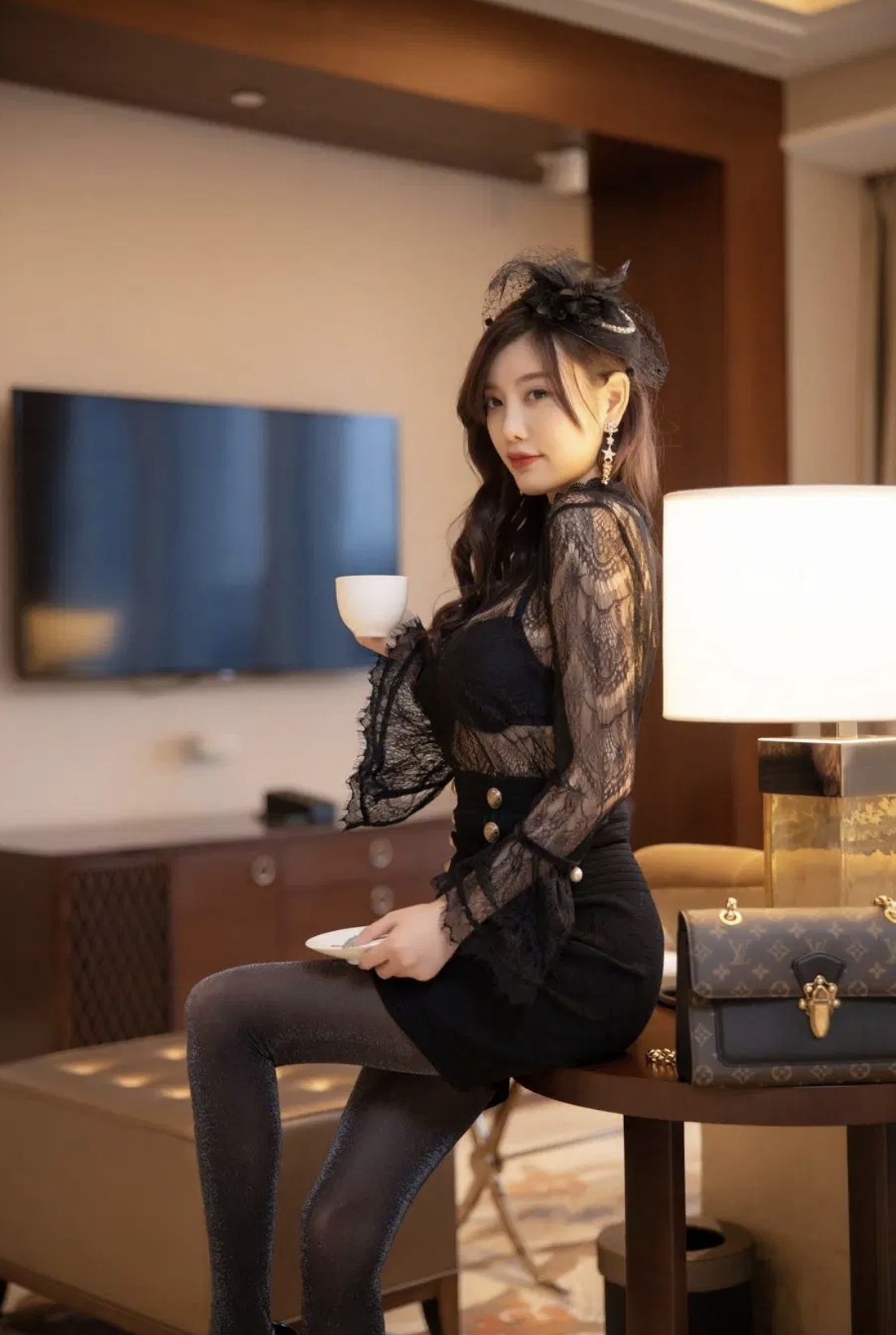 语画界性感女神杨晨晨黑丝美腿