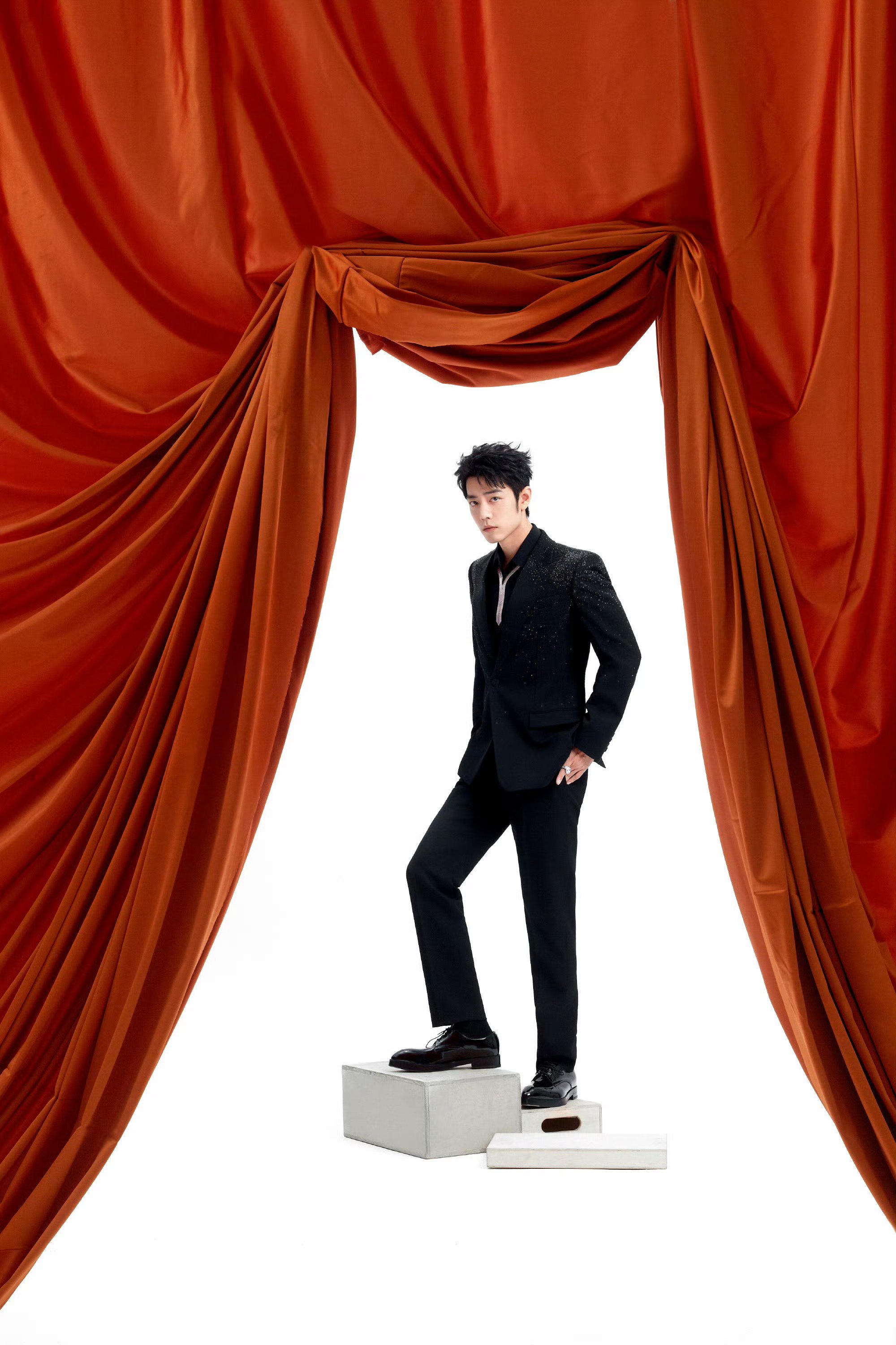 x玖少年团肖战daytoy 赴约#微博之夜# 进行时