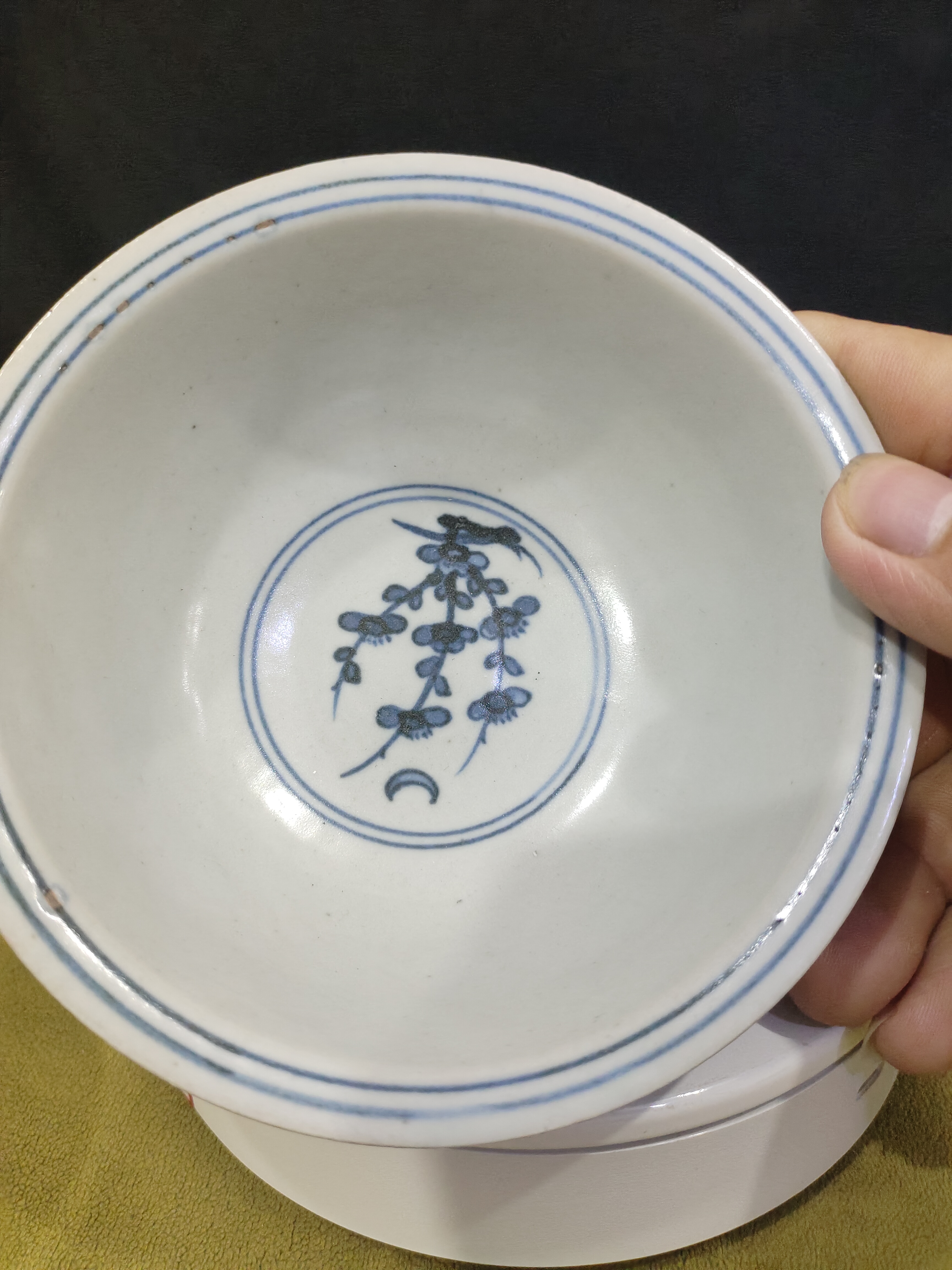 海捞瓷回流瓷,,明代青花瓷的胎体洁白细腻,瓷化程度较高,釉质薄而透明