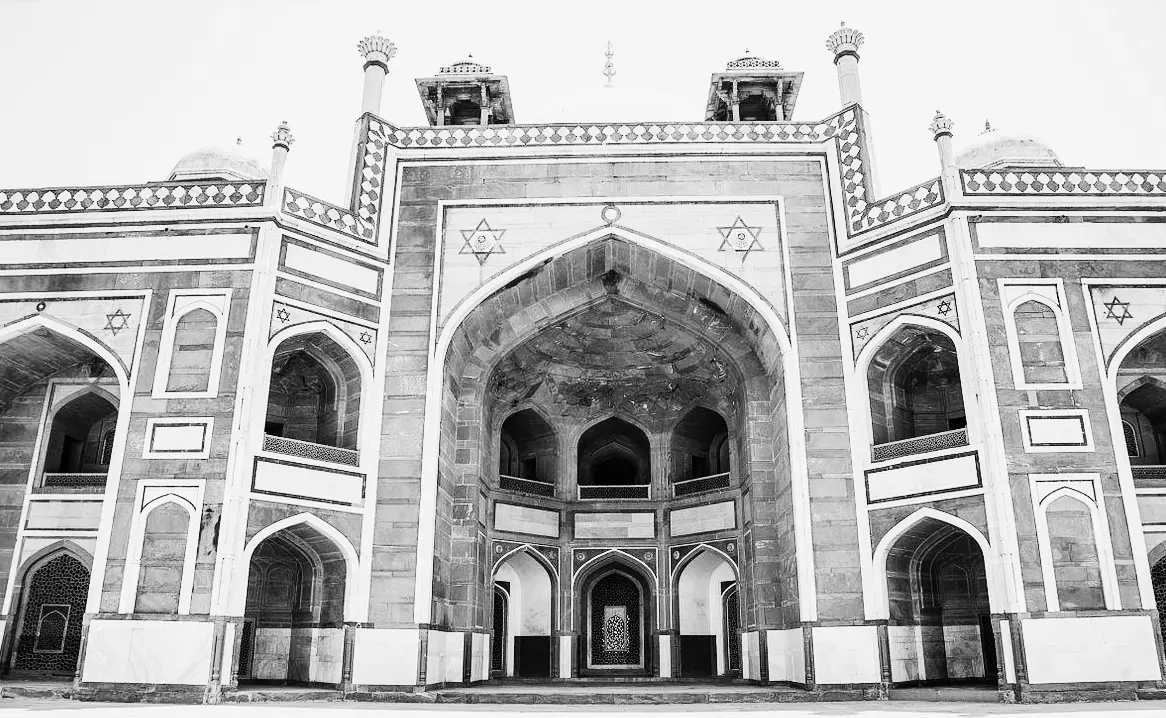 ,位于印度南部的卡纳塔克邦,是印度历史和文化的珍贵