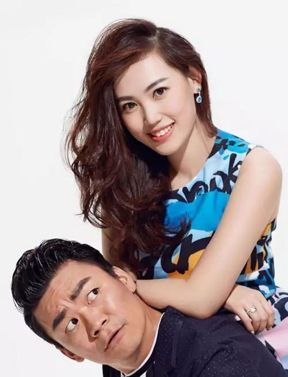 王宝强   过年了,不回家陪陪老婆马蓉,和@妻夫木聪_tsumabukisatoshi