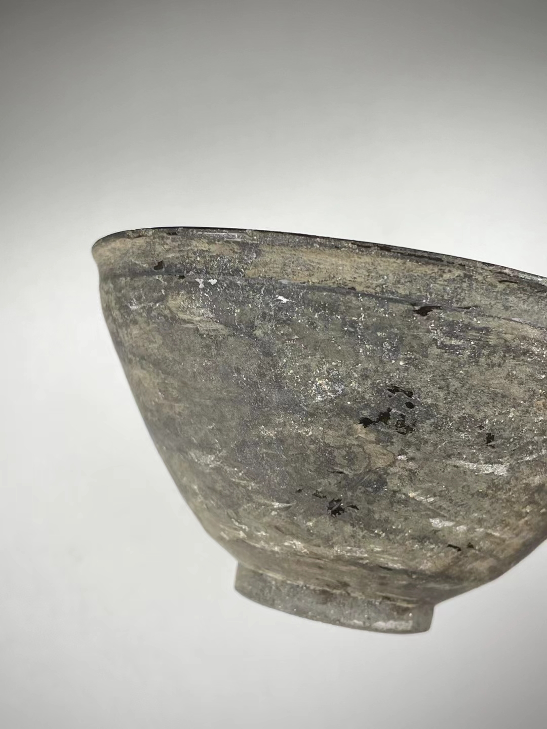 🔮古老的陶碗,仿佛带着千年的故事,静静地诉说着岁月