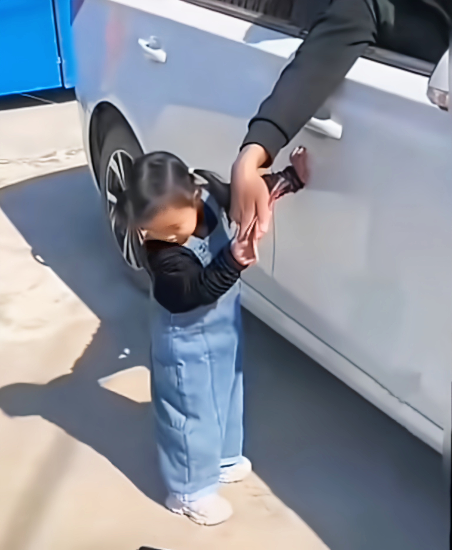 小小年纪的善举不禁让人感动