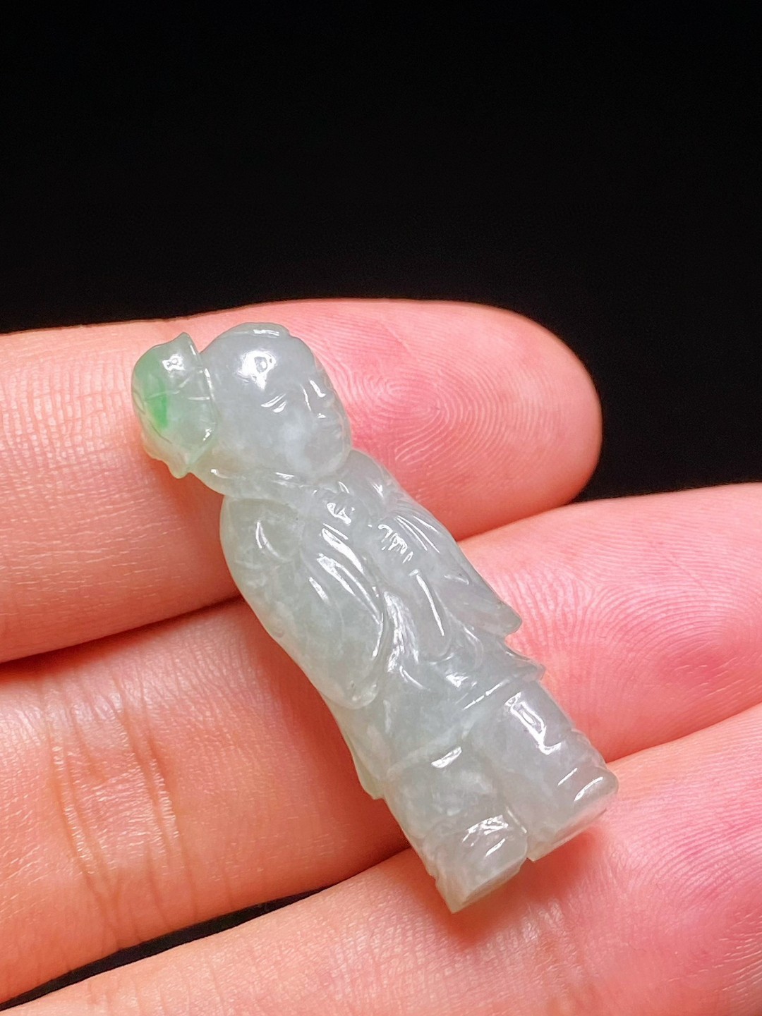 干净透亮的小古玩 冰种翡翠