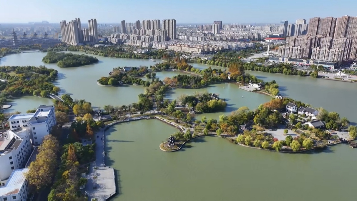 五岛湖公园位于江苏省淮安市涟水县城中心,是国家4a级旅游景区,占地