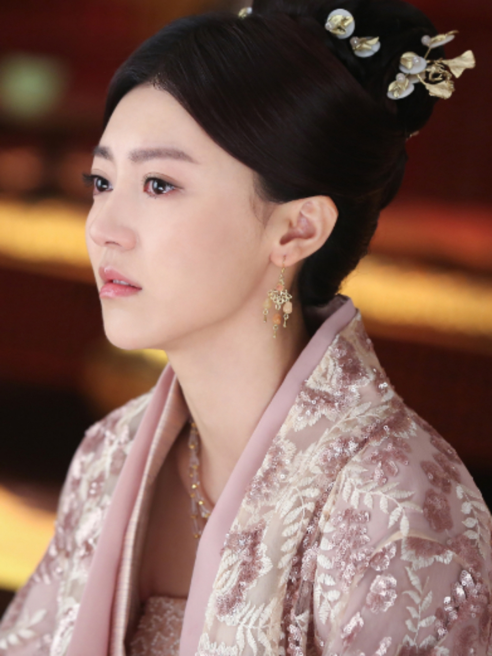 春日论坛# #三生三世十里桃花# 元贞和夜华其实是同辈的,他管素锦叫