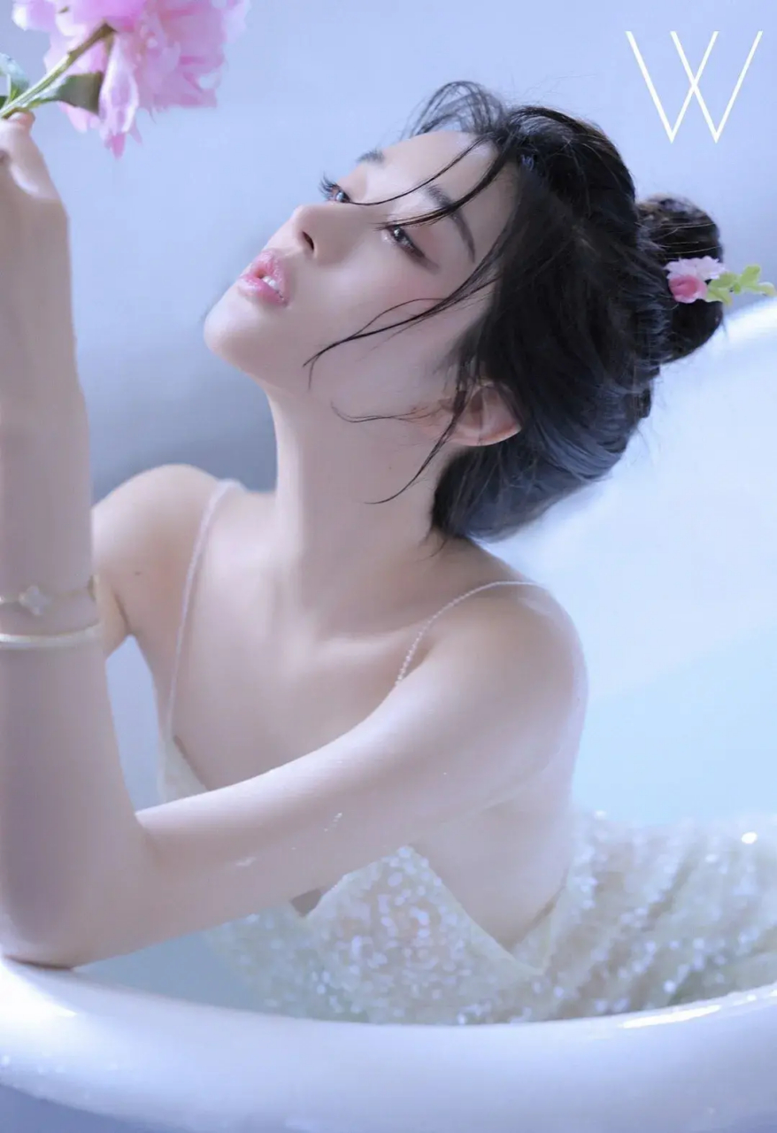 网红女神,周子然,天使的脸庞 抖音网红女神,周子然,天使的脸庞,魔鬼的