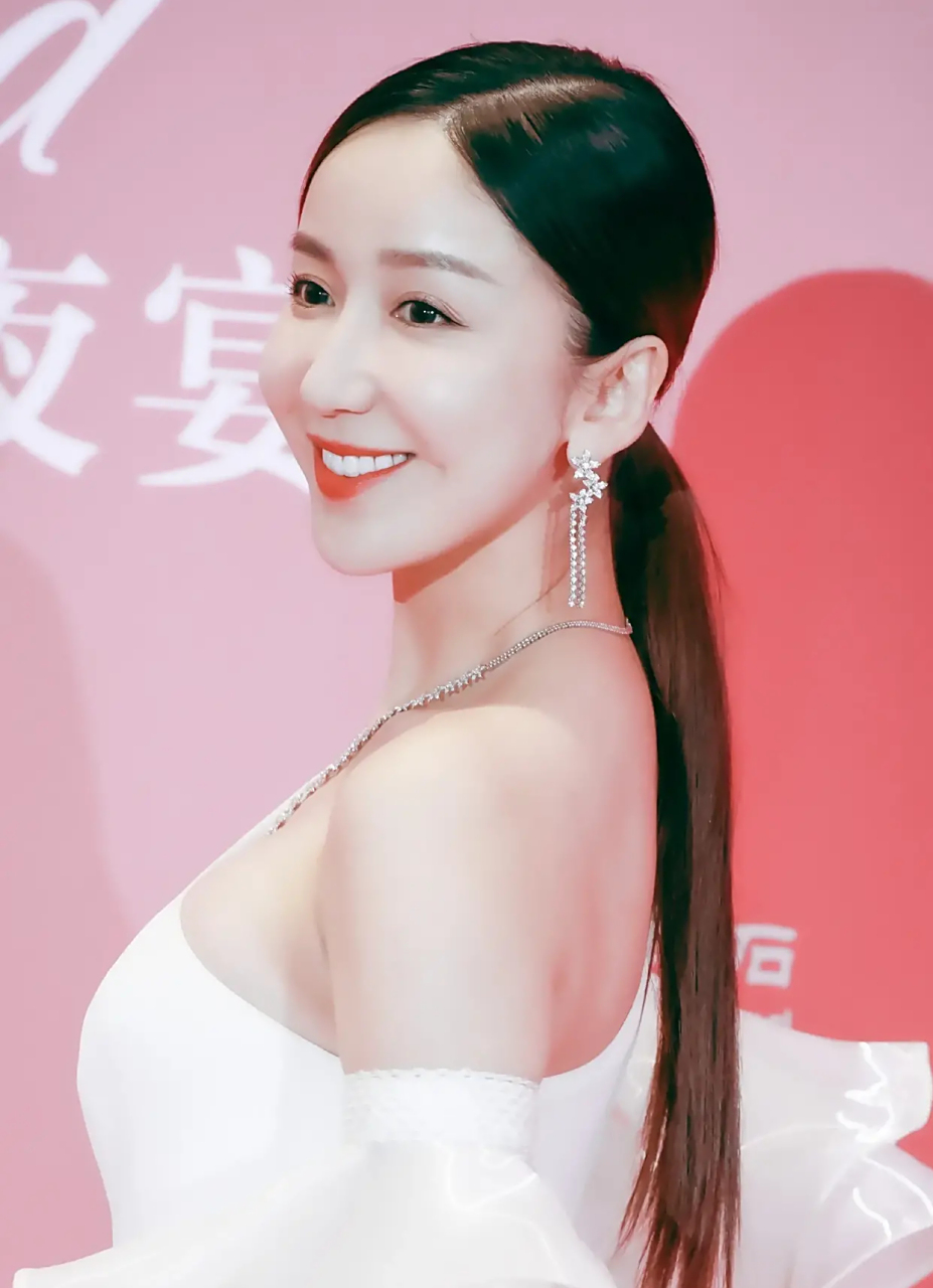 "胡一菲"才是真正的实力才女 "胡一菲"才是真正的实力才女,虽然拍摄