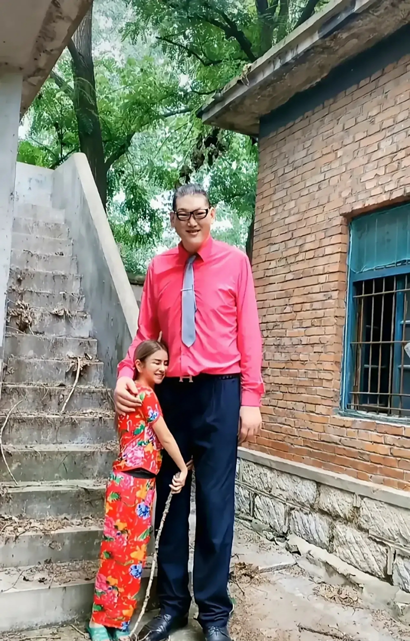 1.55米的李七喜和2