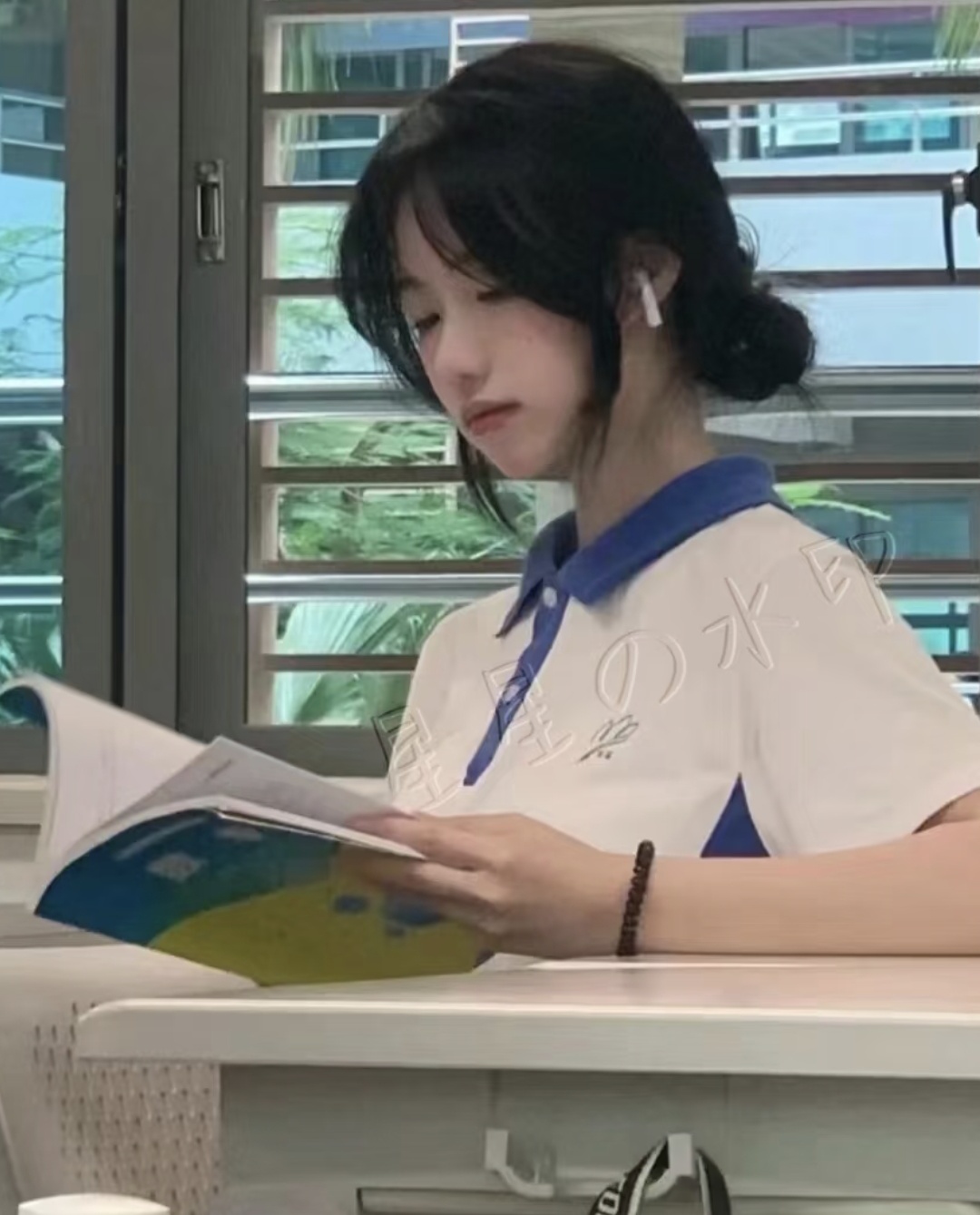 校园风女生头像 充满了青春与活力