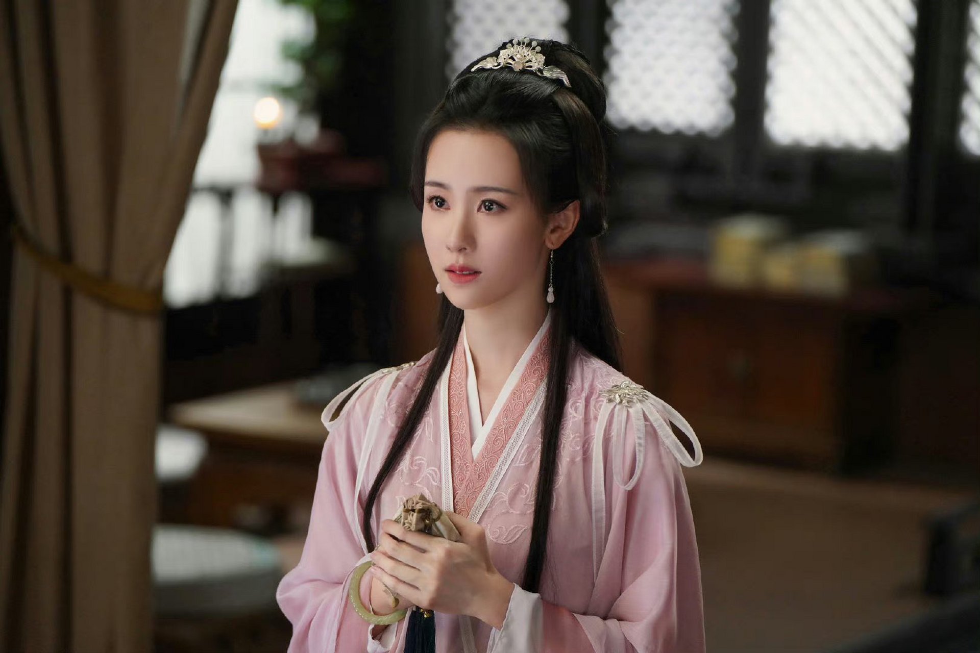 陈都灵真的好有白月光的感觉,天选古装美女,爱看#陈都灵# #陈都灵莲花