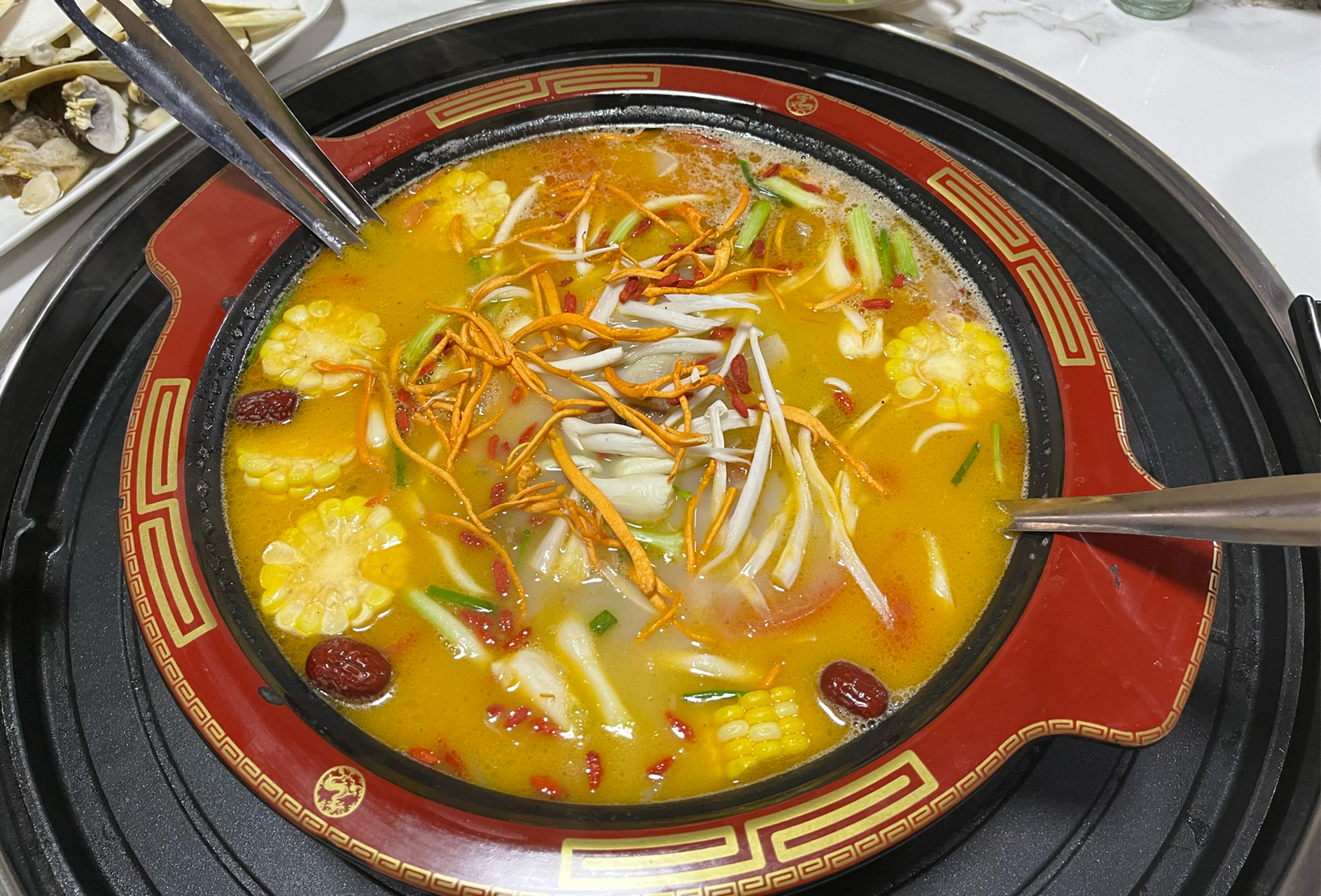 从昌都走317 318回重庆,晚上在康定稍息,终于吃上了