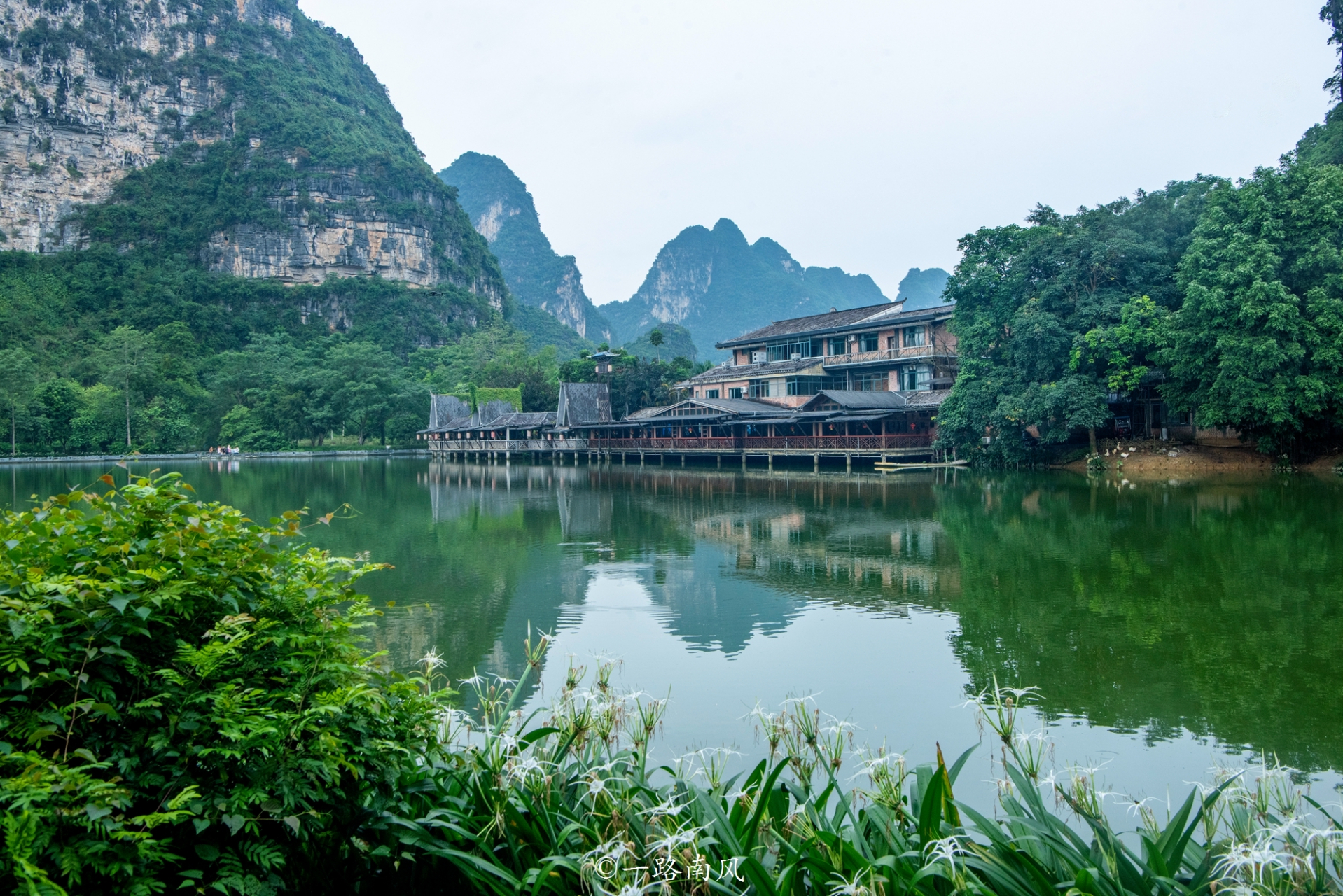 崇左明仕田园风景区图片