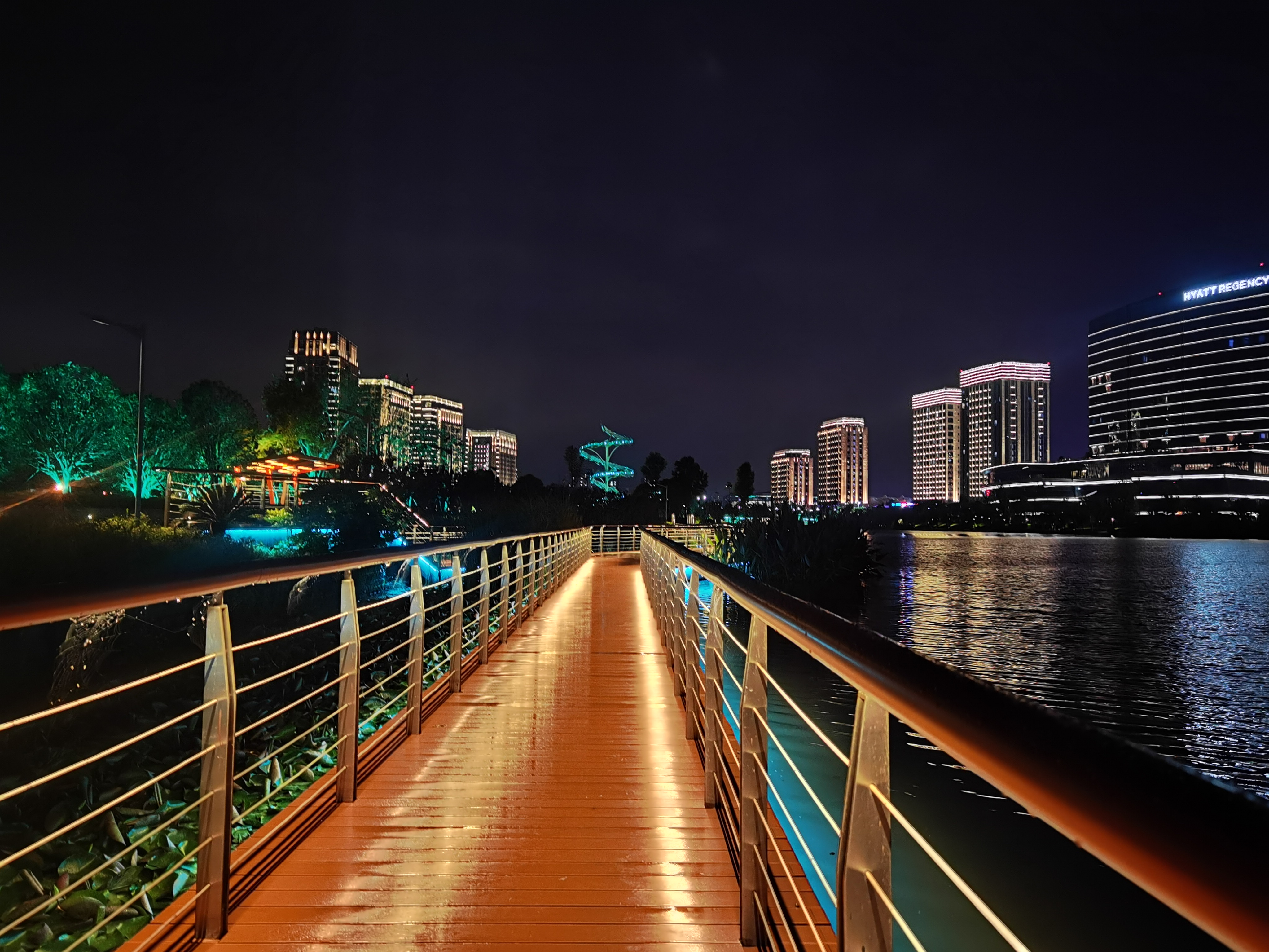 上海松江网红夜景图片