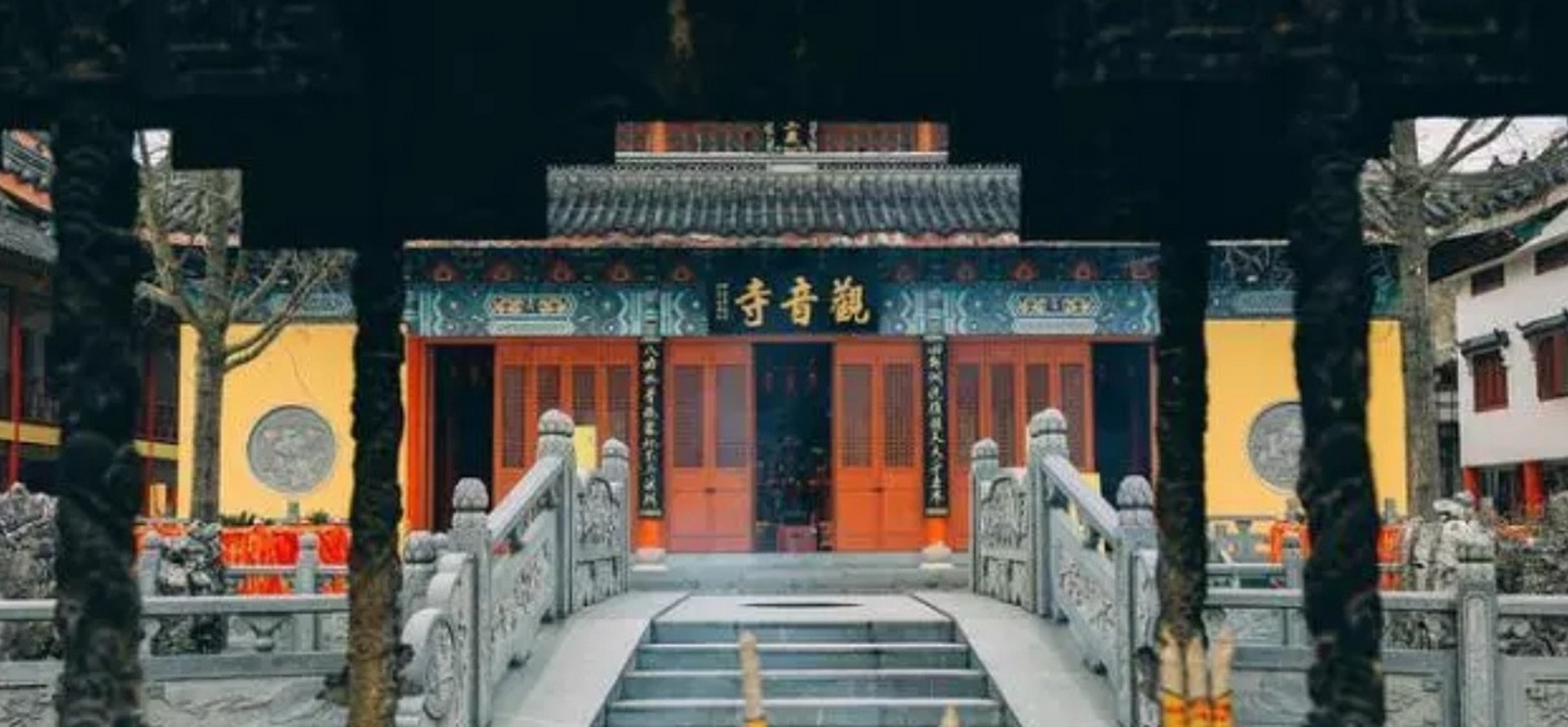 海宁大尖山观音庙位于大尖山顶峰,始建于雍正十三年,历史上香火旺盛