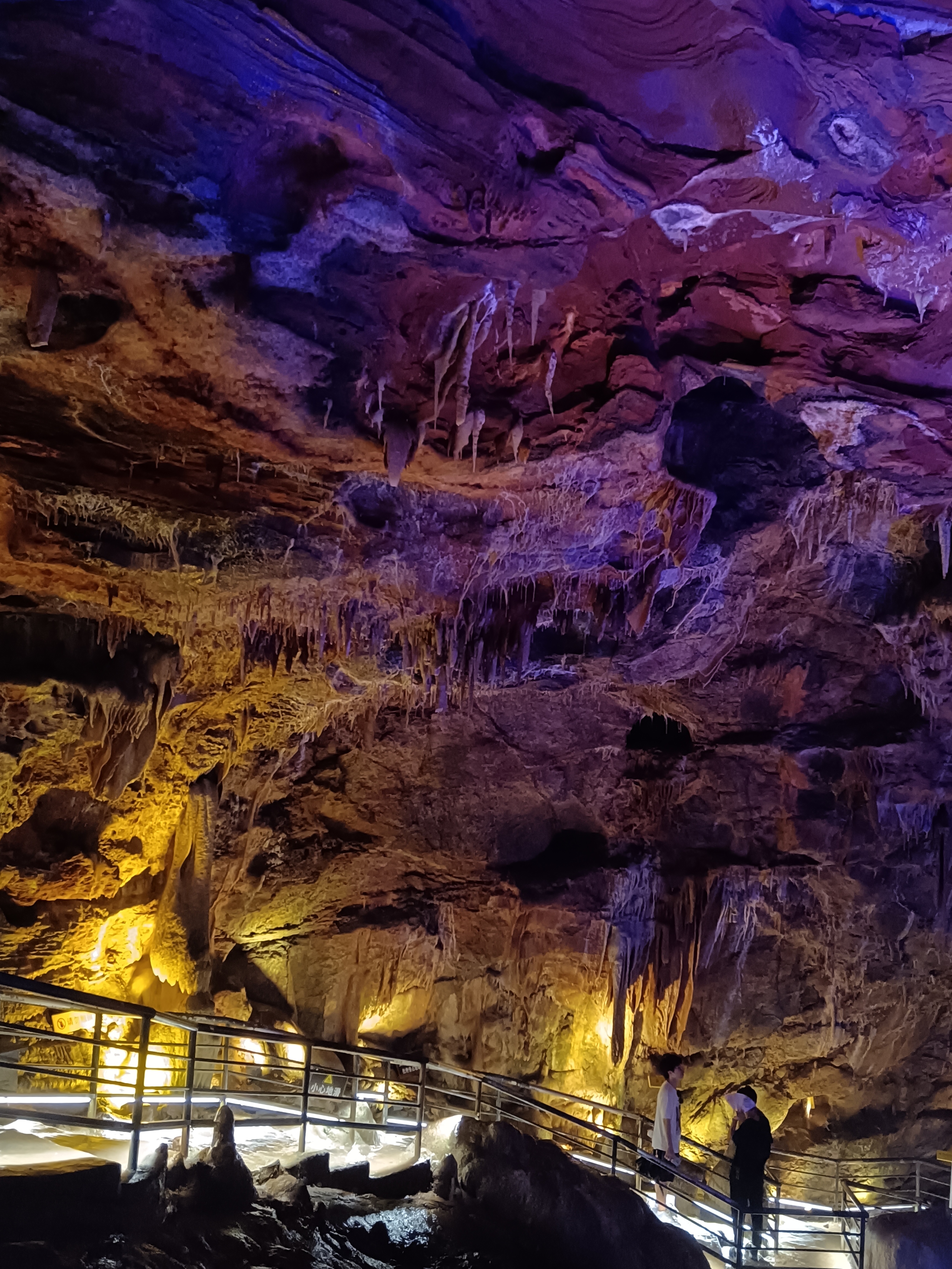 大自然的鬼斧神工#南京汤山古猿人洞[666][666]  距今已有五六十万年