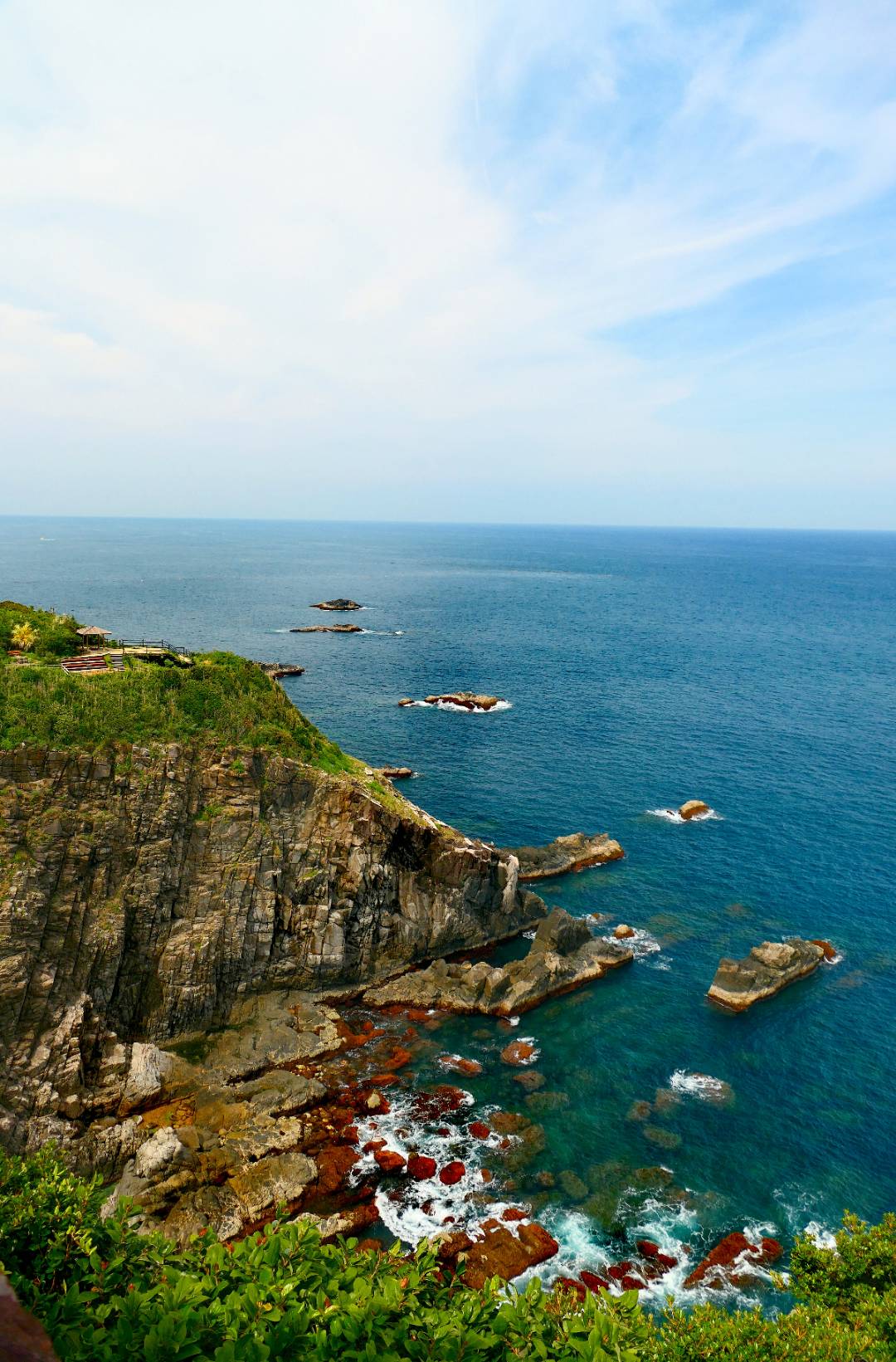 足摺岬海上的尖岬了望岬国家海岸尤其东福山岛的 "爱夏",青浜岛的 "
