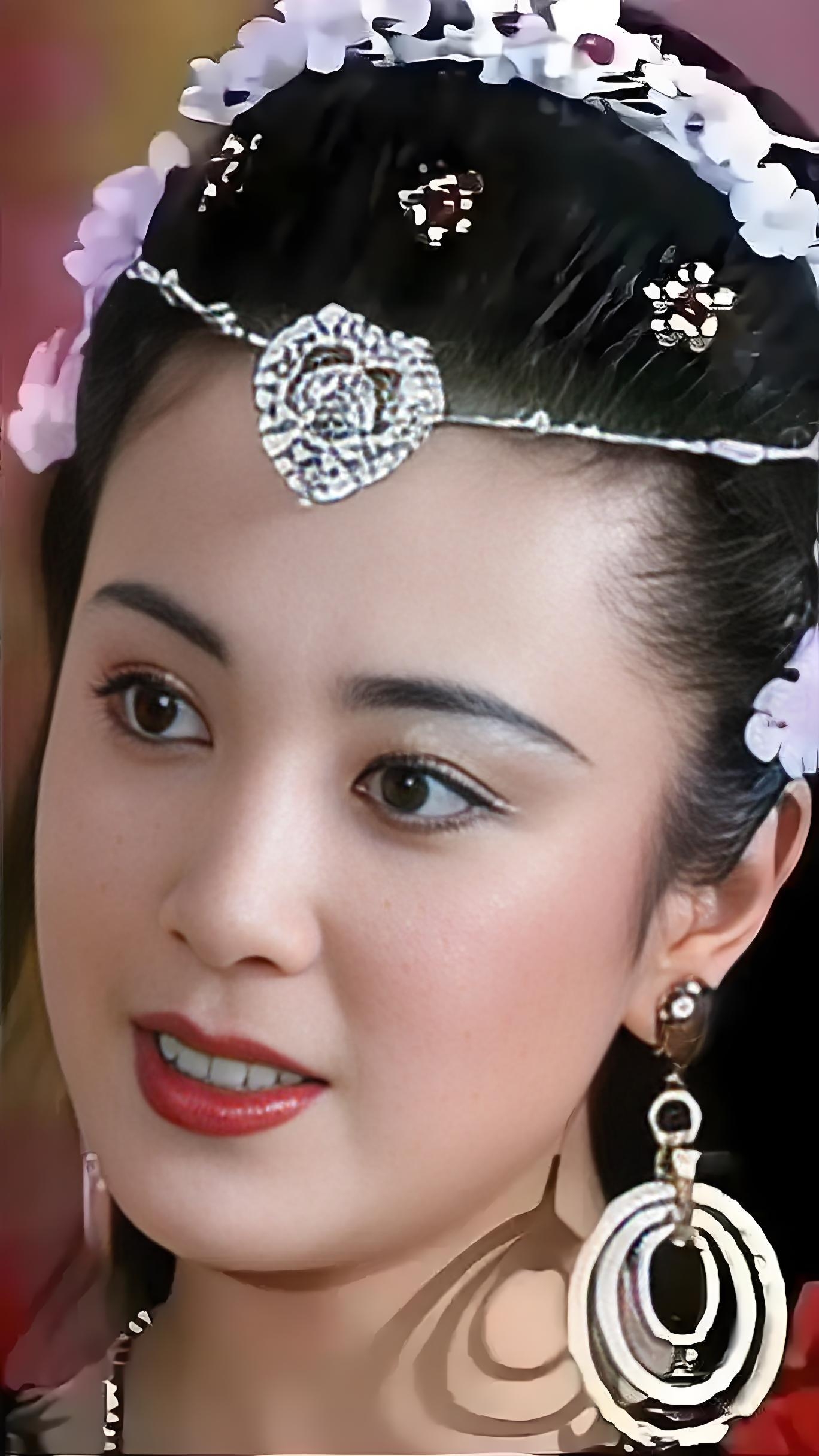 一起知识跨年# 在《封神榜》的传奇神话画卷中,苏妲己以她那不可烤苘