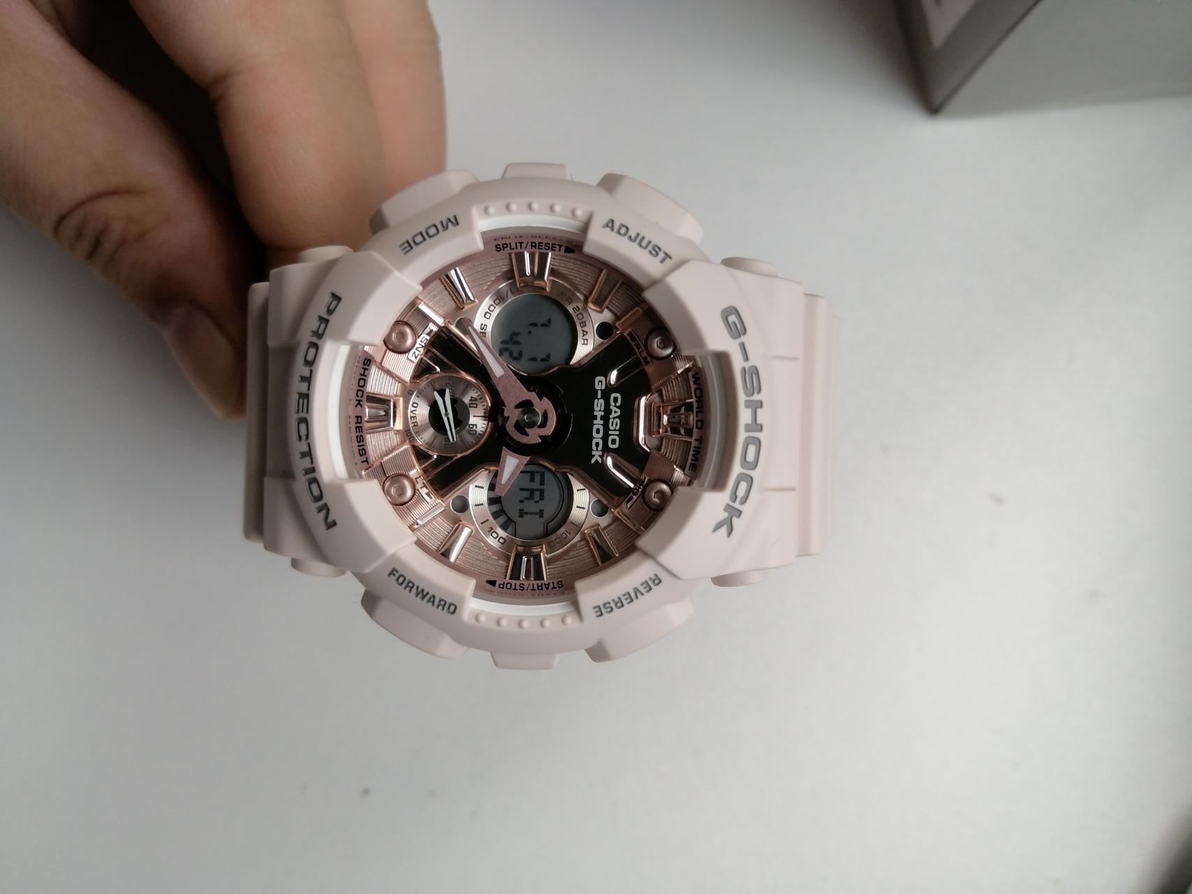 出闲置 casio卡西欧g-shock独角兽夜跑精灵防水运动手表女款,樱花粉