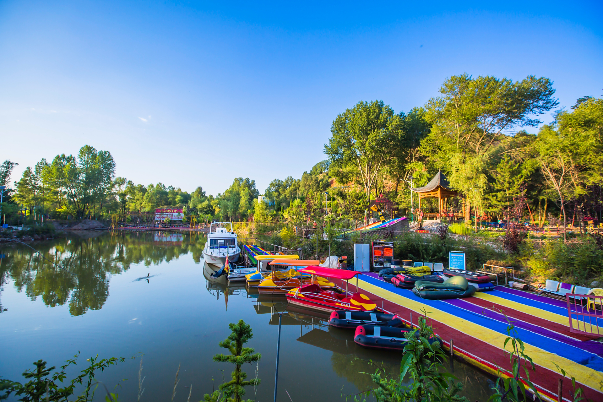定西市临洮县玉井镇的千姿岗,是一个集休闲旅游,户外健身,康养休闲