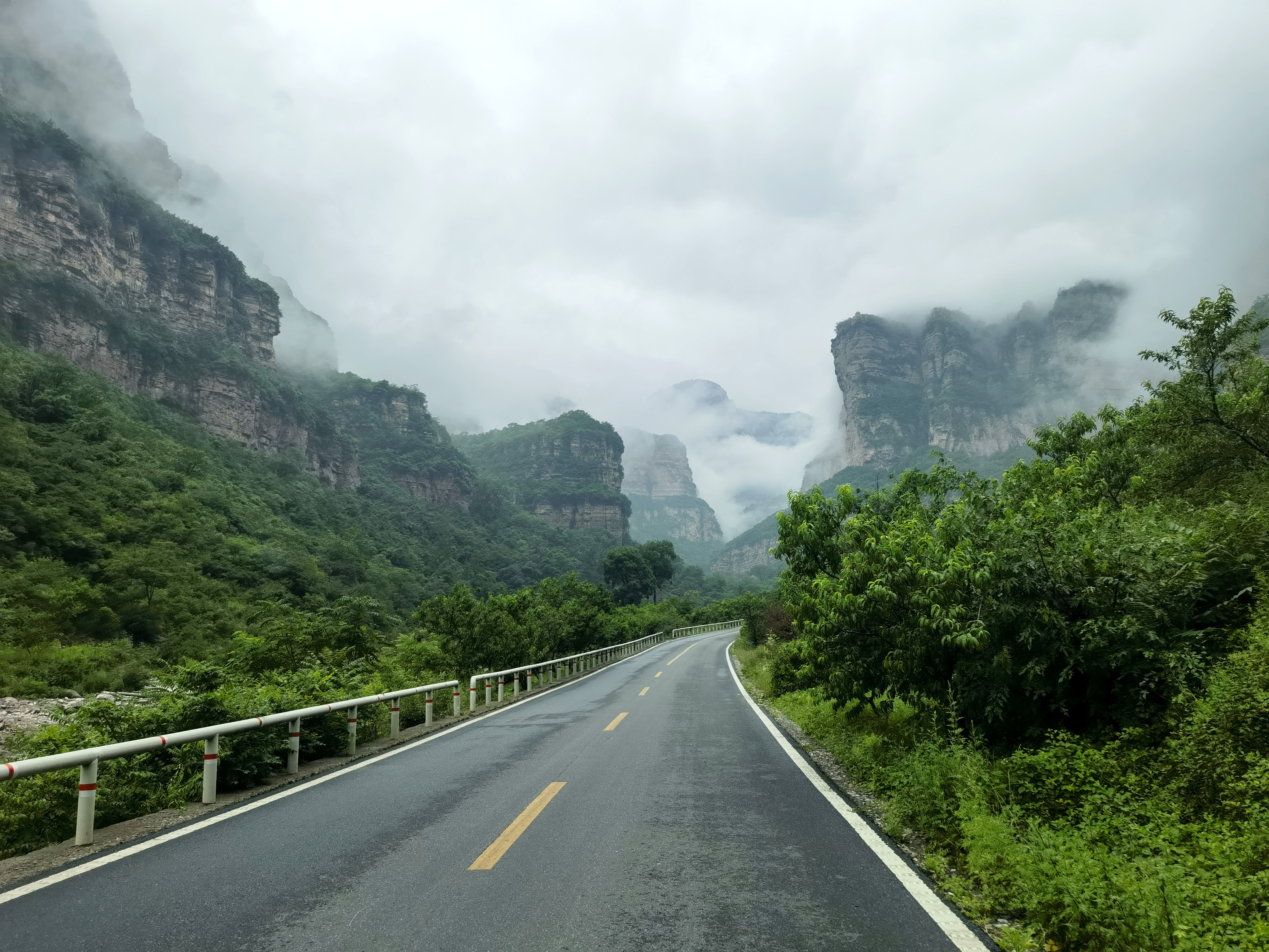 雨后,走进林州太行大峡谷,仿佛走进了人间仙境.