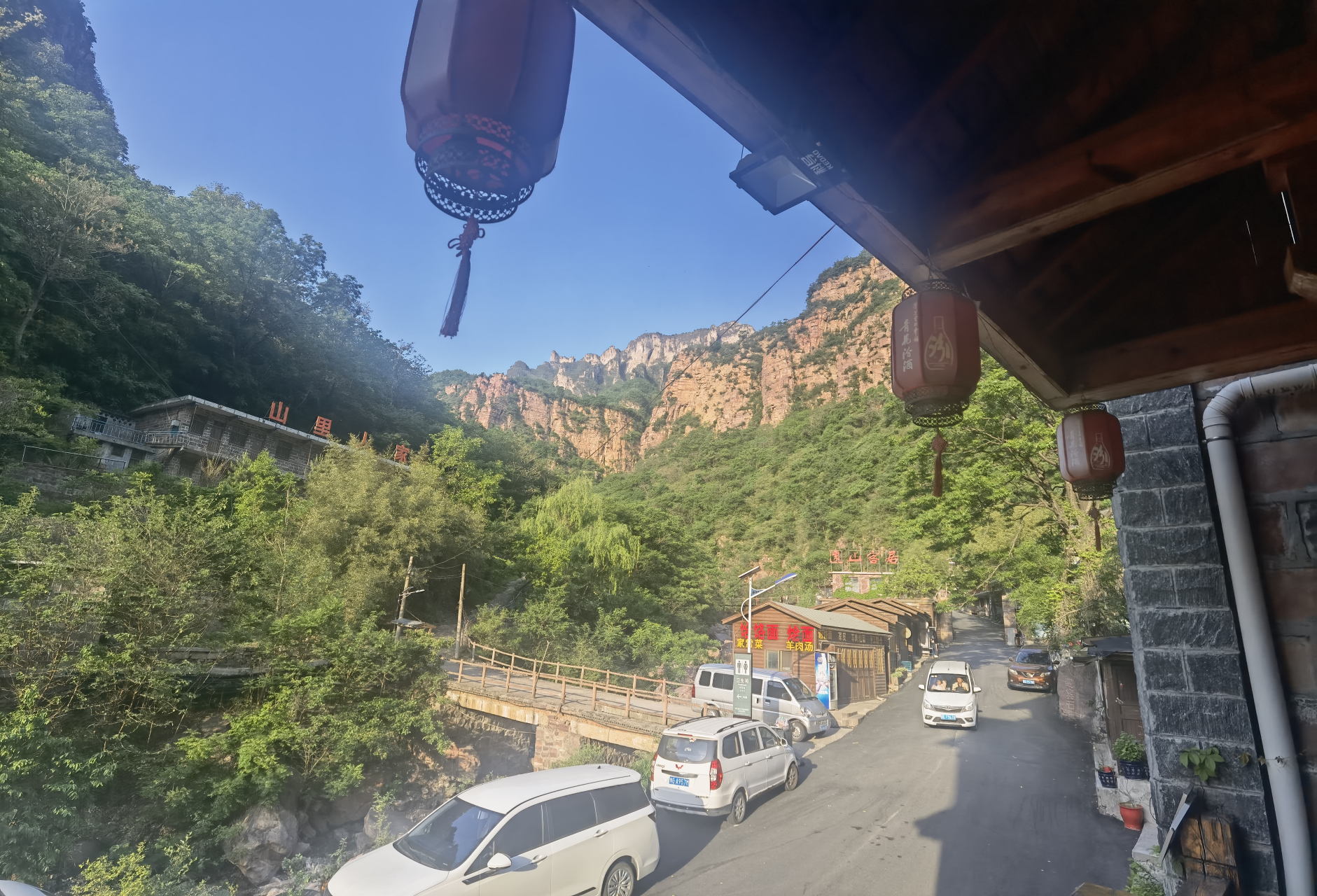 万仙山之南坪景区黑龙潭 南坪黑龙潭景区位于河南省新乡市辉县市沙窑